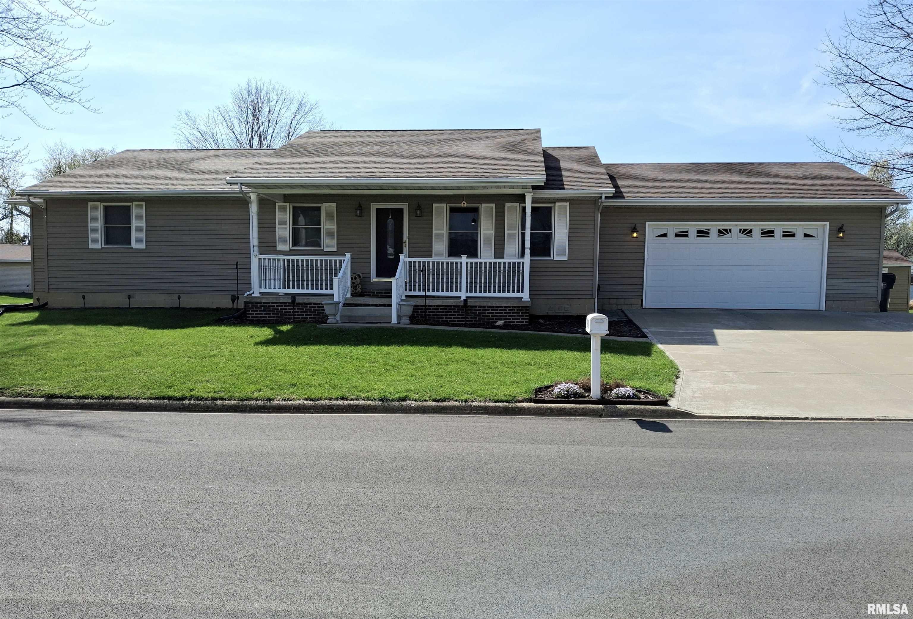 800 N 12th Avenue, Canton, Illinois image 1