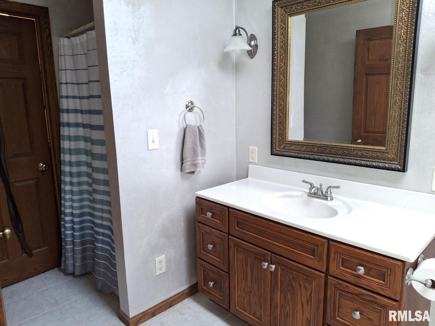 800 N 12th Avenue, Canton, Illinois image 38
