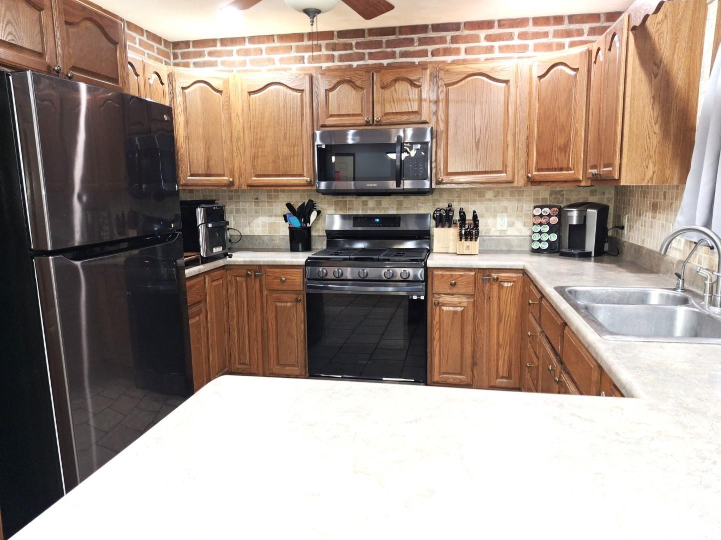 800 N 12th Avenue, Canton, Illinois image 22
