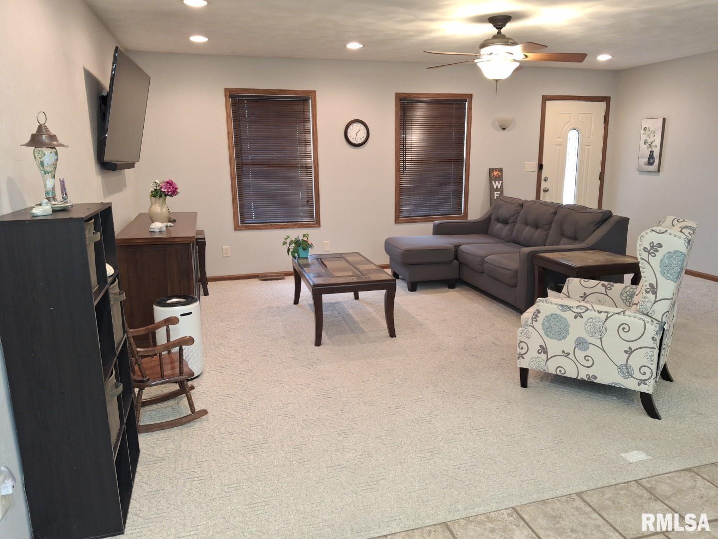 800 N 12th Avenue, Canton, Illinois image 10