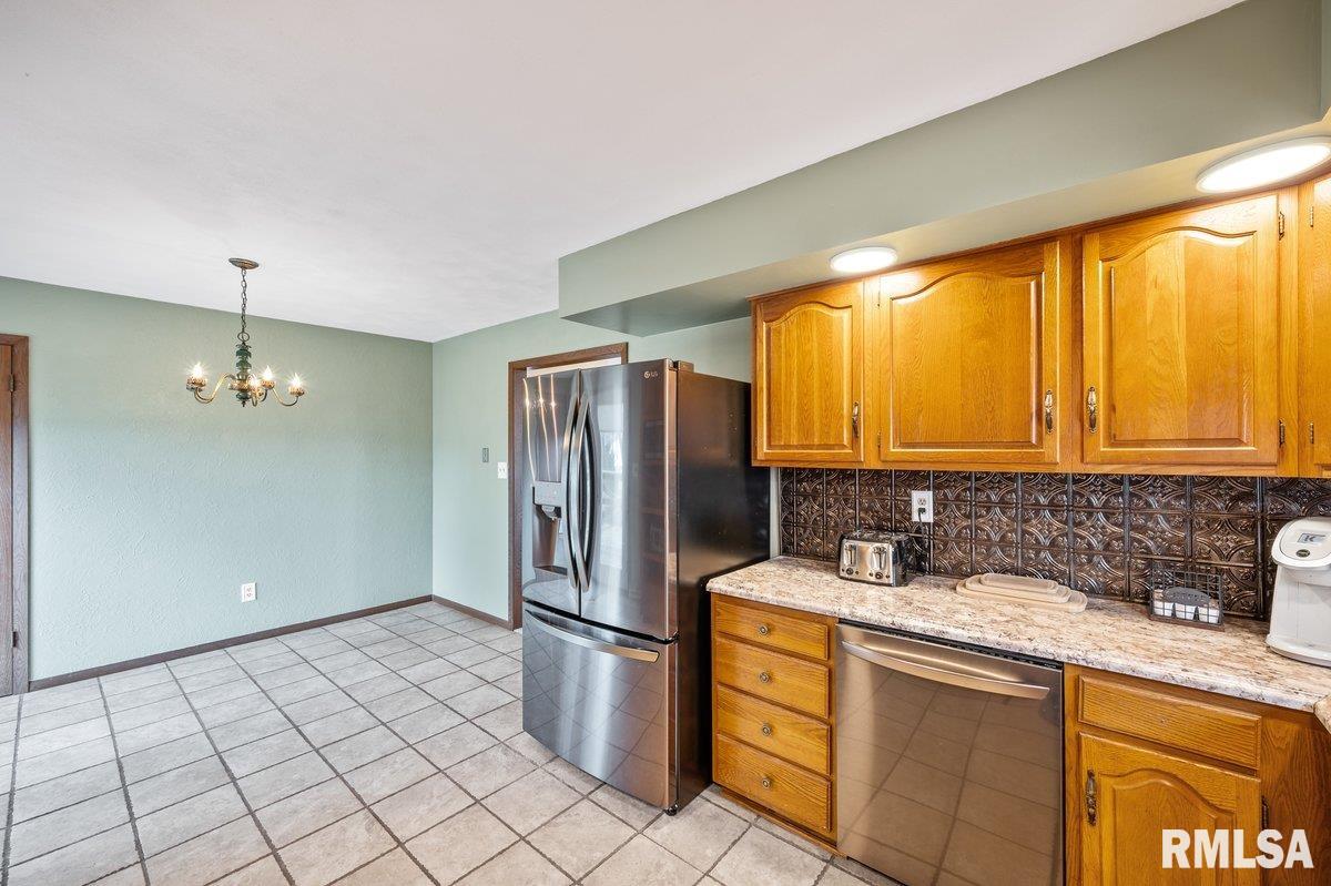 208 N 4th Street, San Jose, Illinois image 11