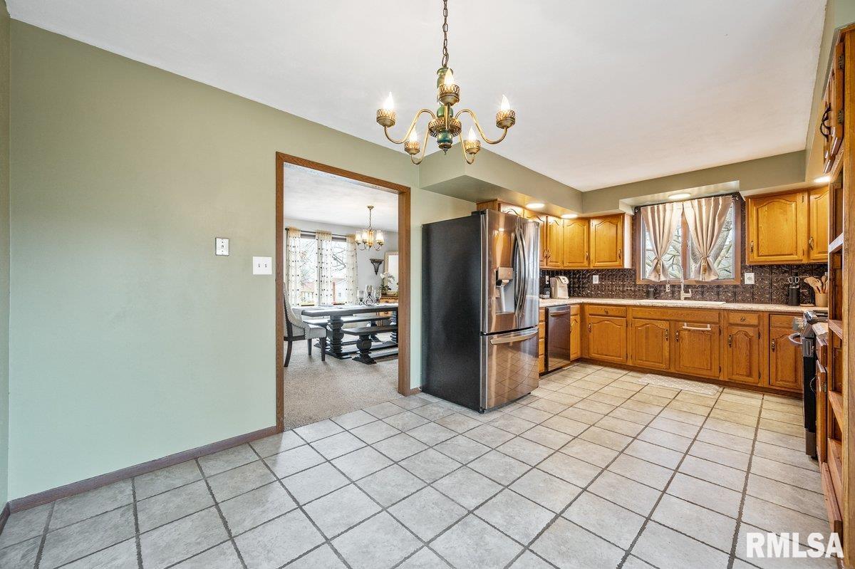 208 N 4th Street, San Jose, Illinois image 9