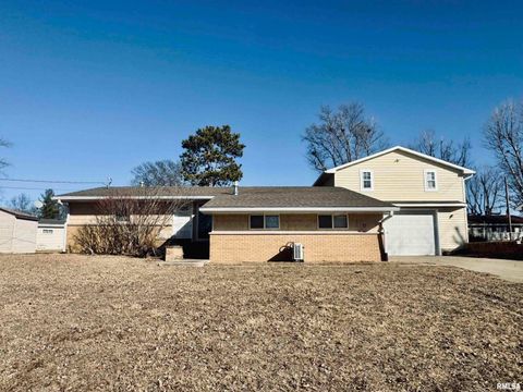 Homes For Sale - 15 Sandalwood Lane<br/> Bartonville, IL 61607