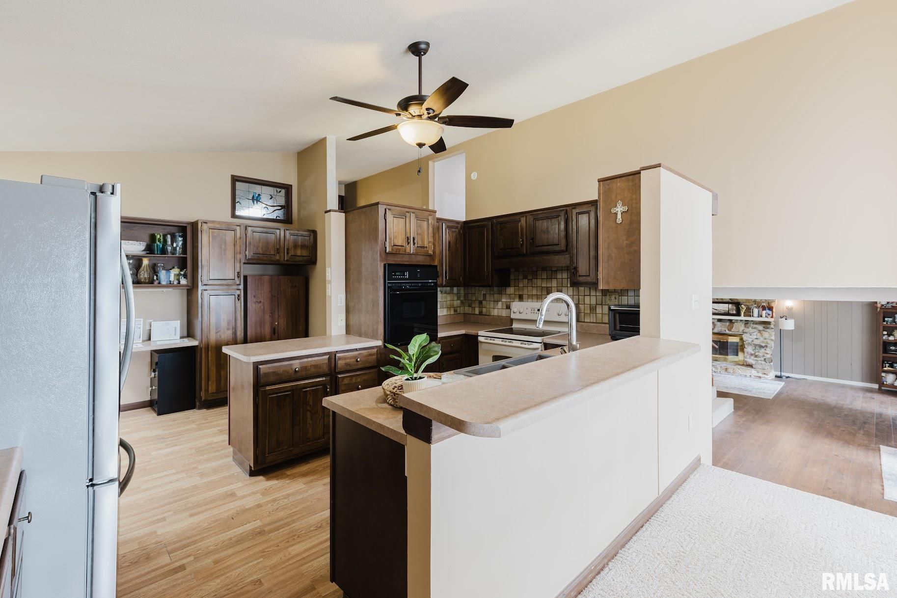 1437 Nassau Lane, Marion, Illinois image 30