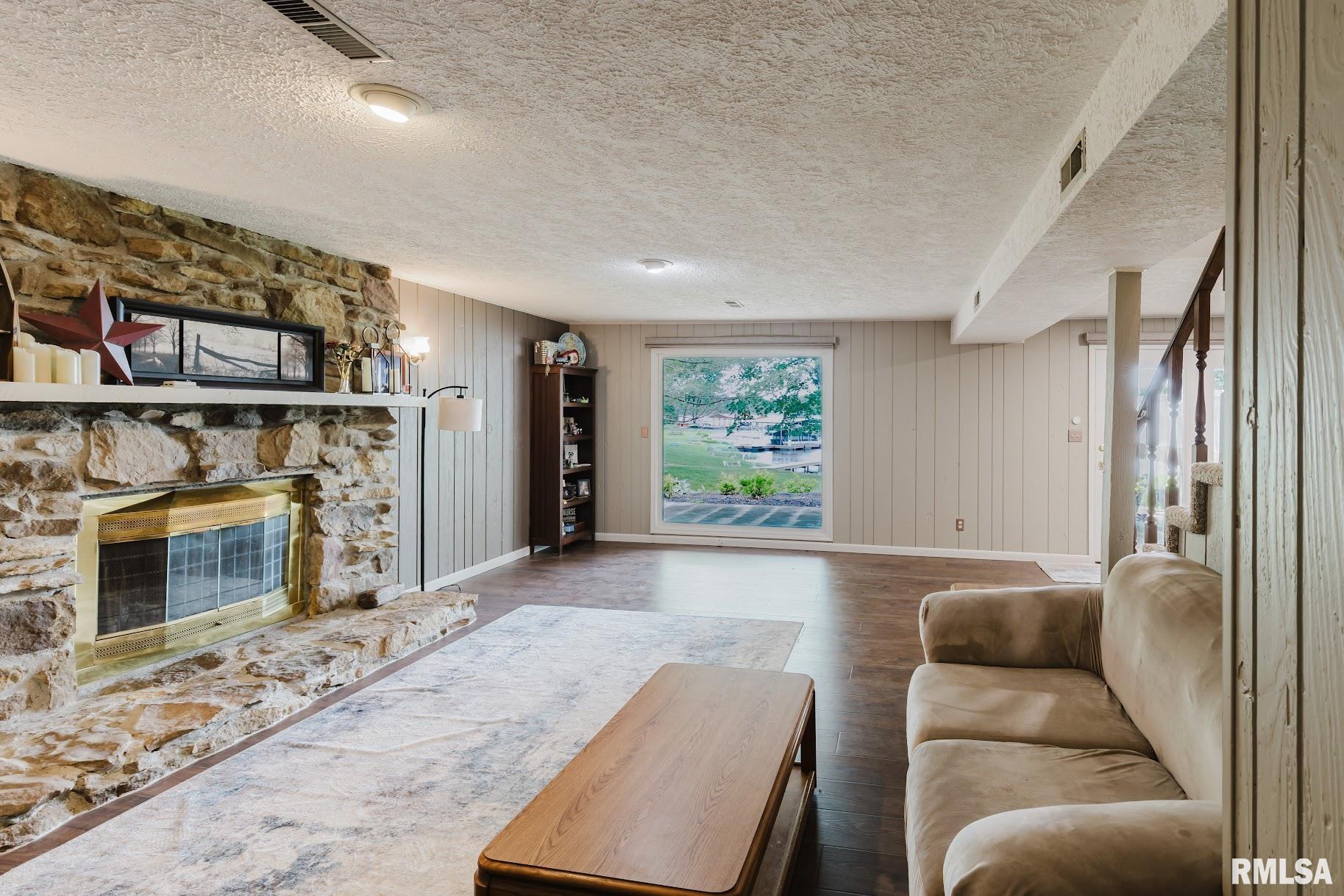 1437 Nassau Lane, Marion, Illinois image 18