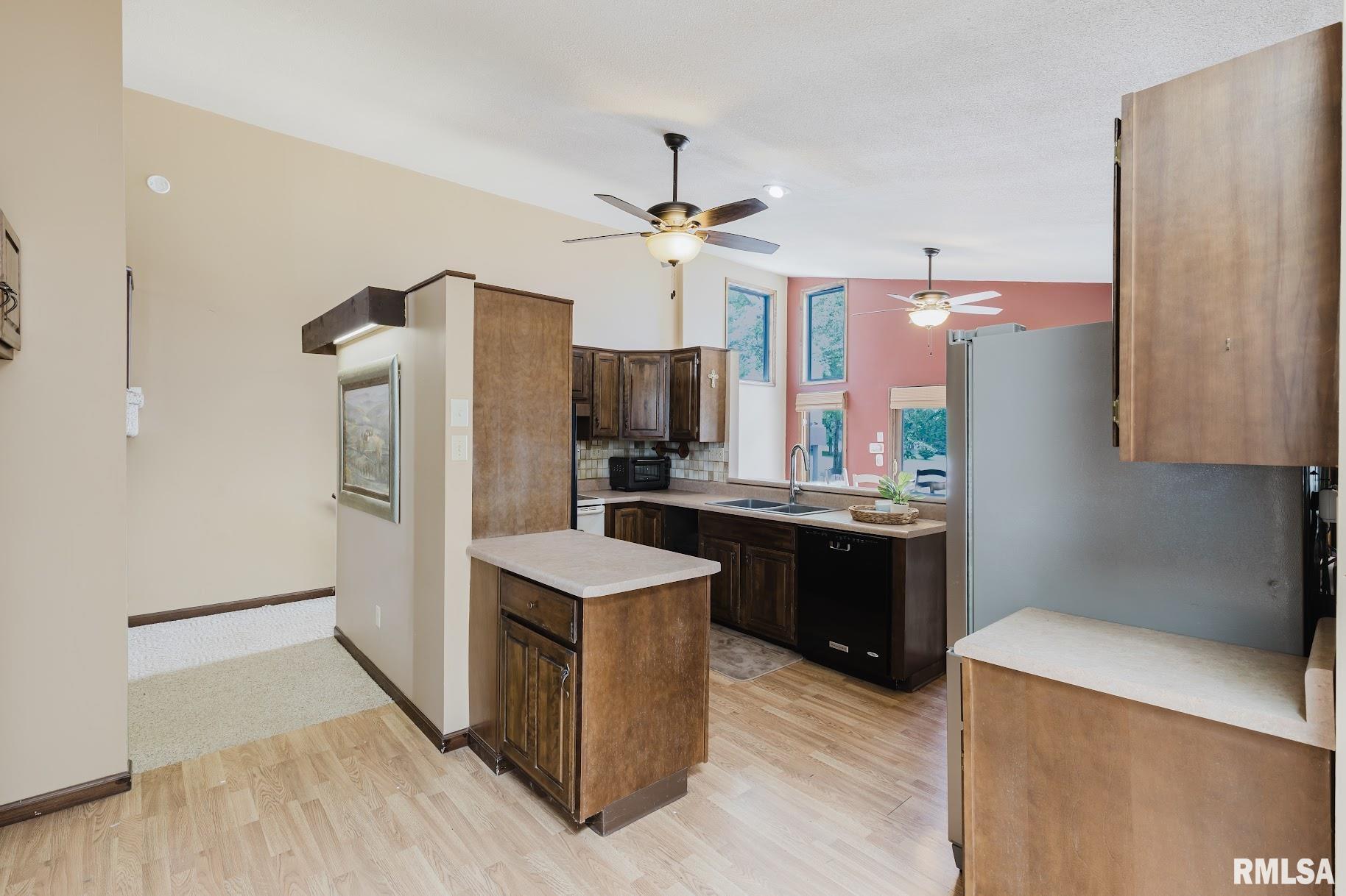 1437 Nassau Lane, Marion, Illinois image 32