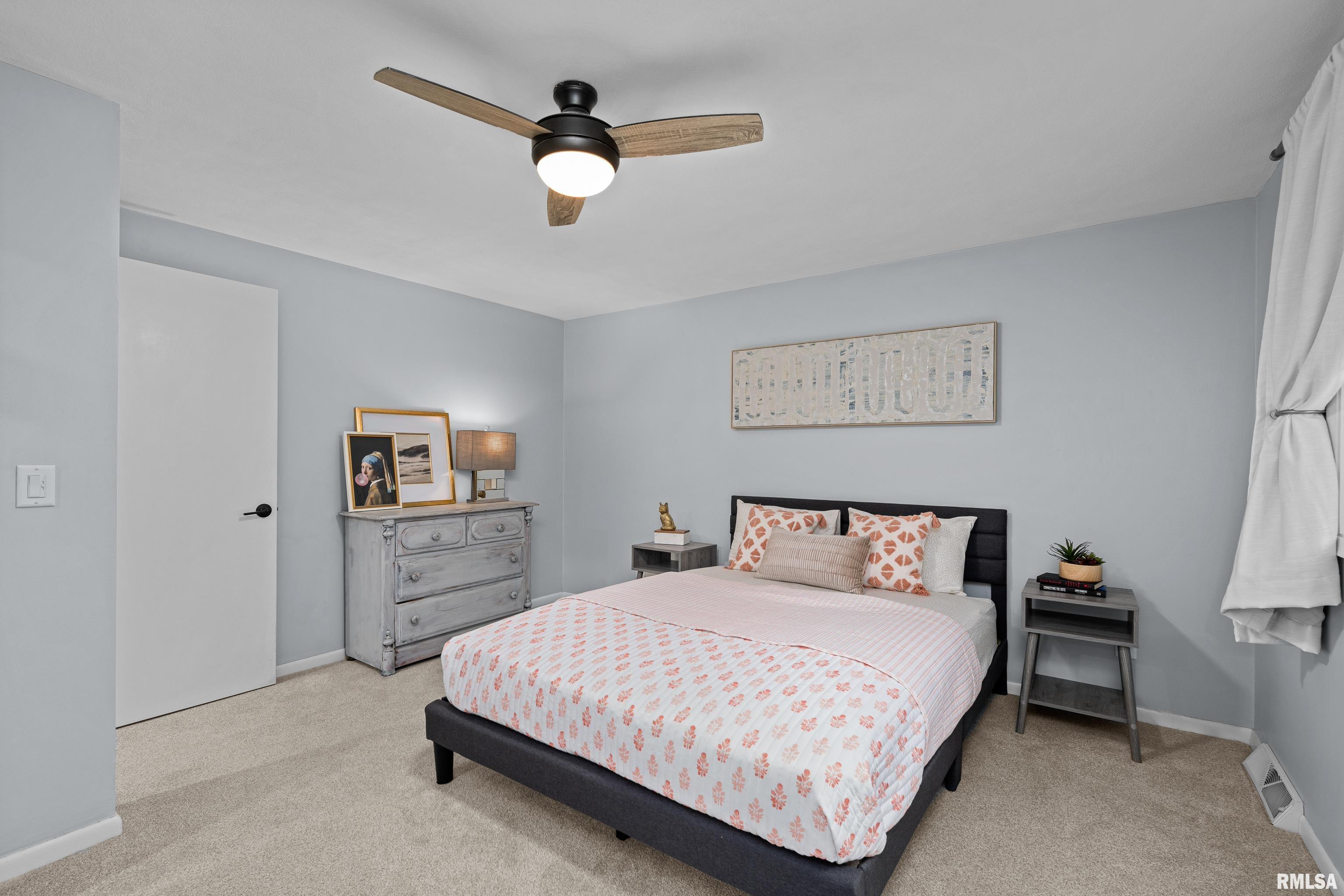 2535 E Dale Court, Bettendorf, Iowa image 28