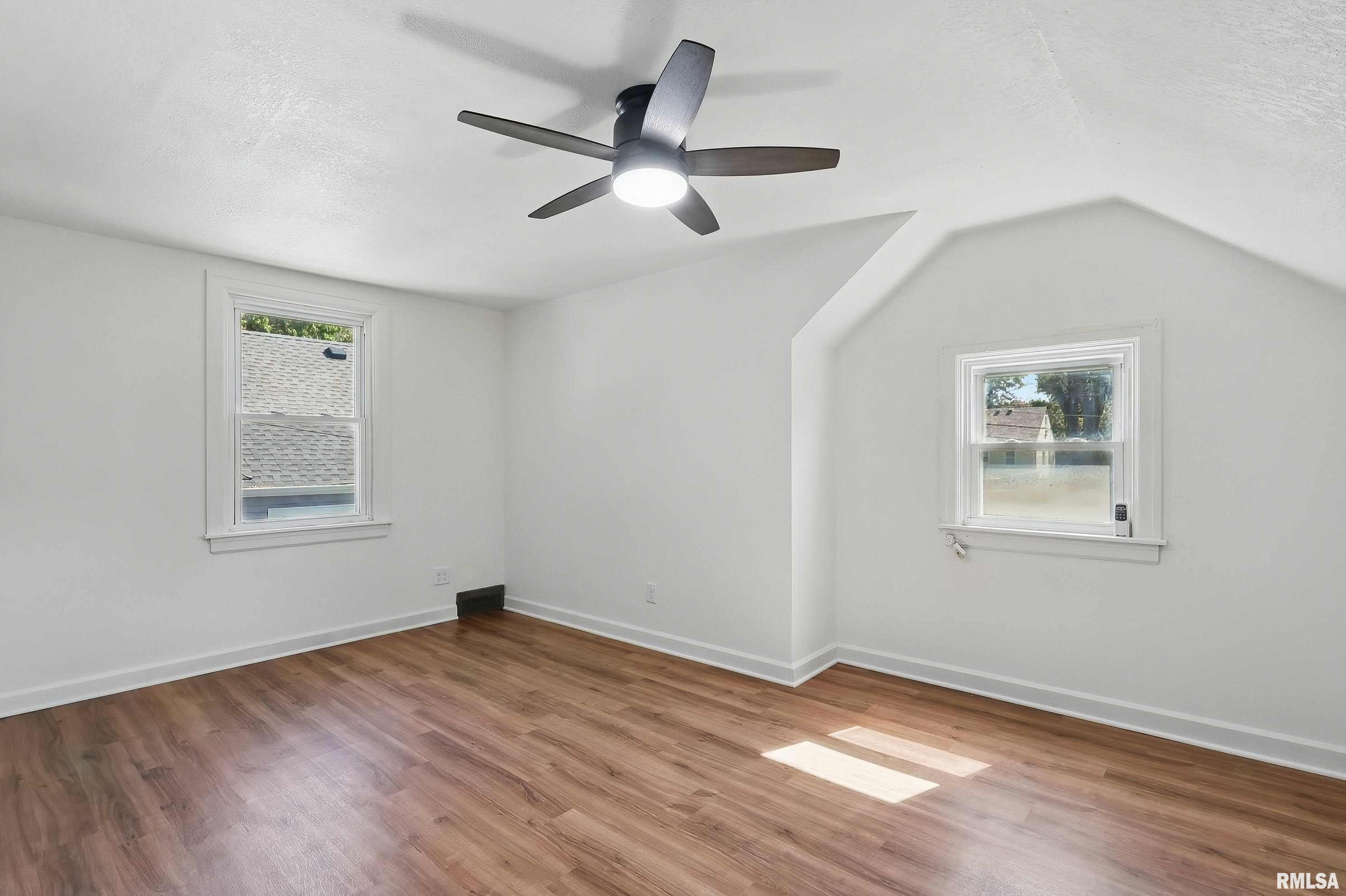 3433 Washington Street, Davenport, Iowa image 22
