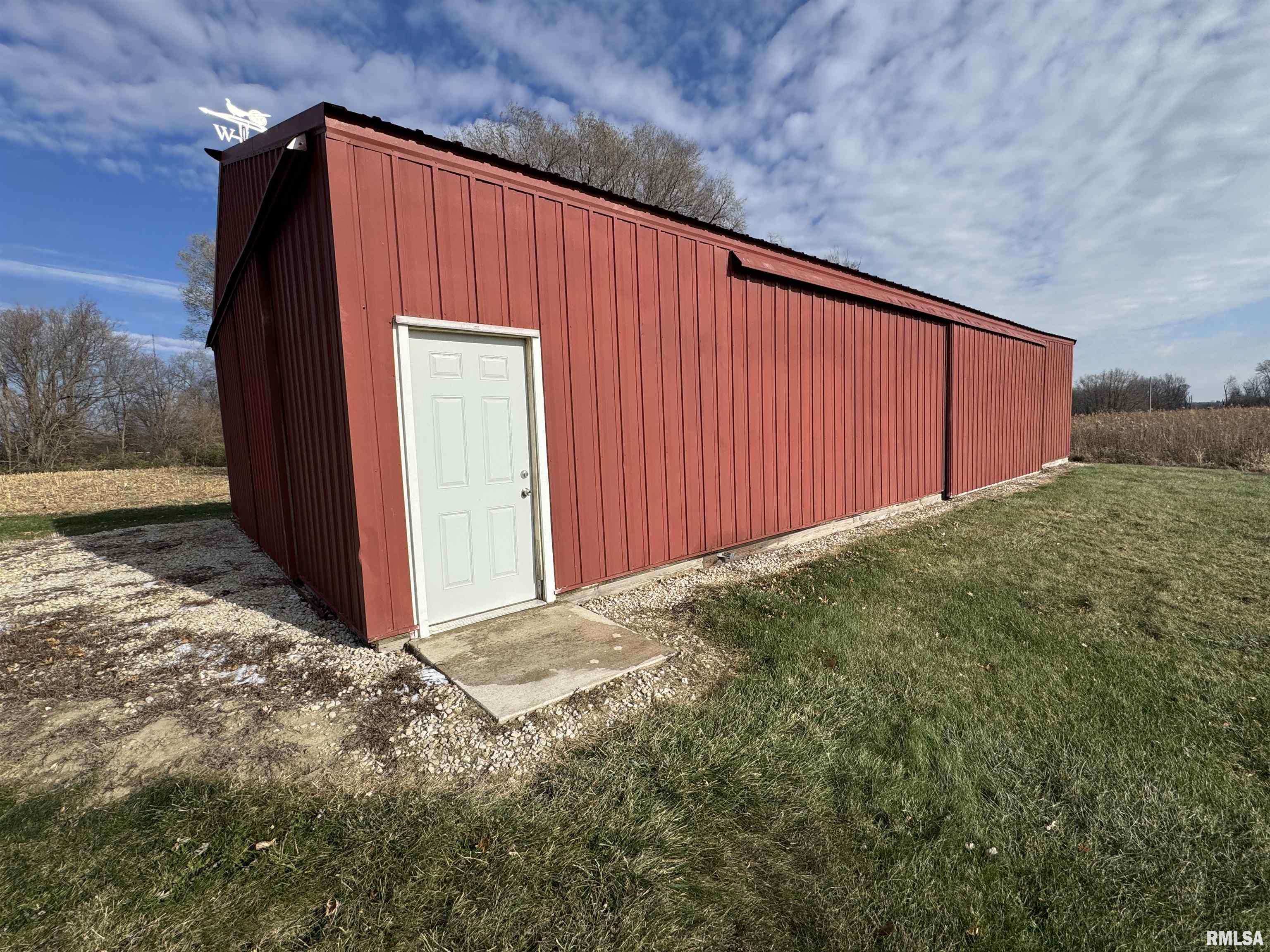 Timber Road, Kewanee, Illinois image 6