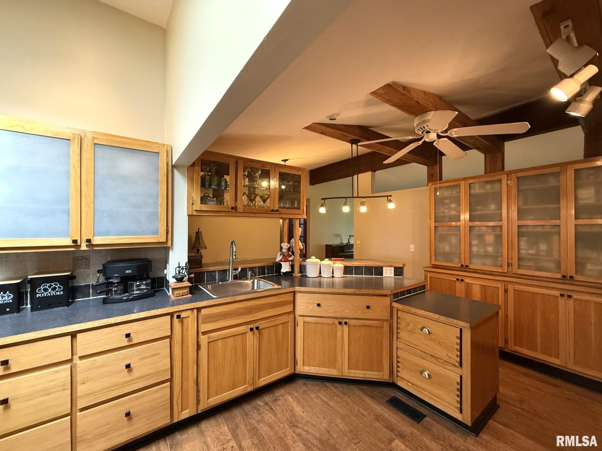 131 E Willard Street, Wataga, Illinois image 27