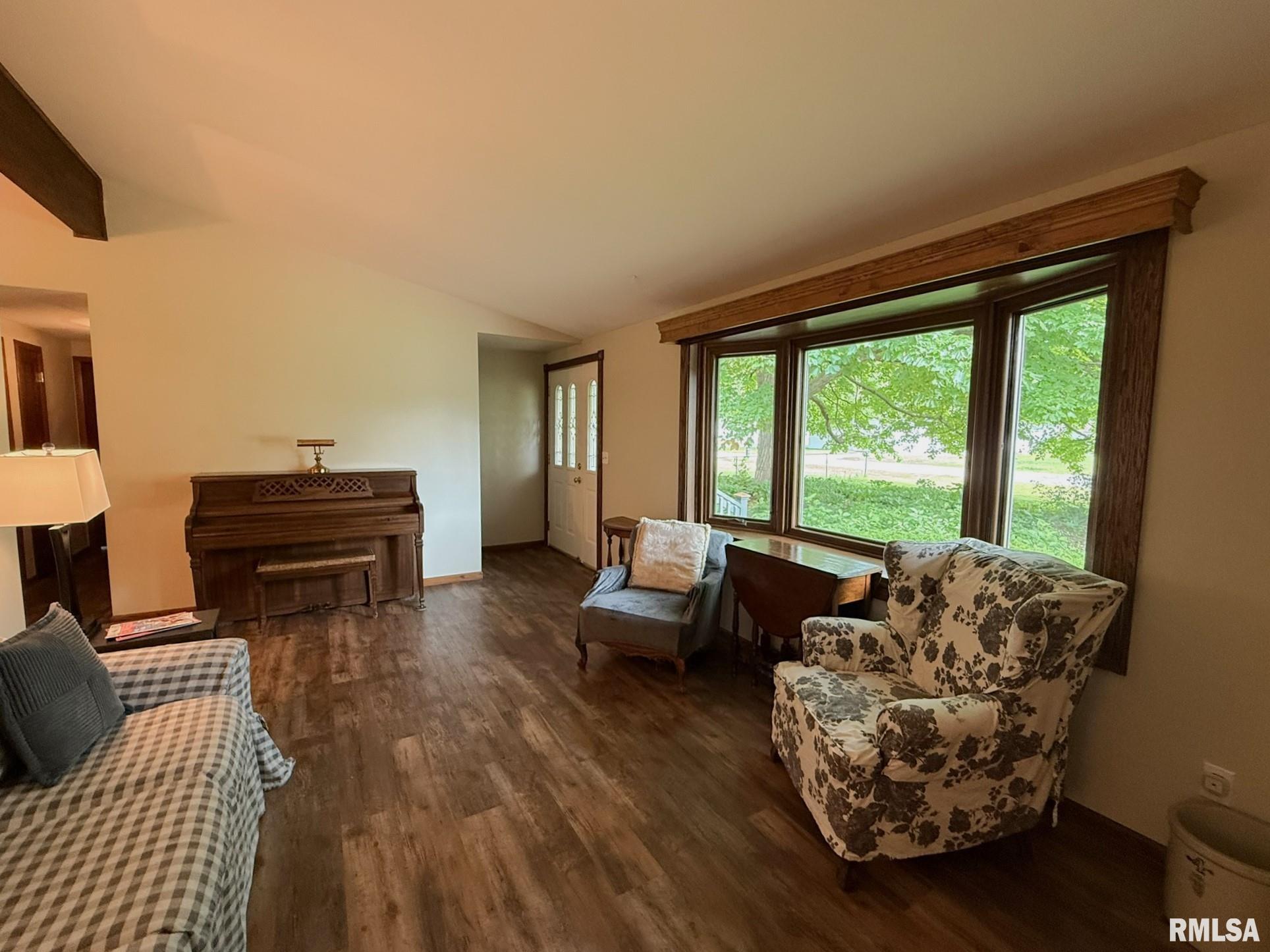 131 E Willard Street, Wataga, Illinois image 16