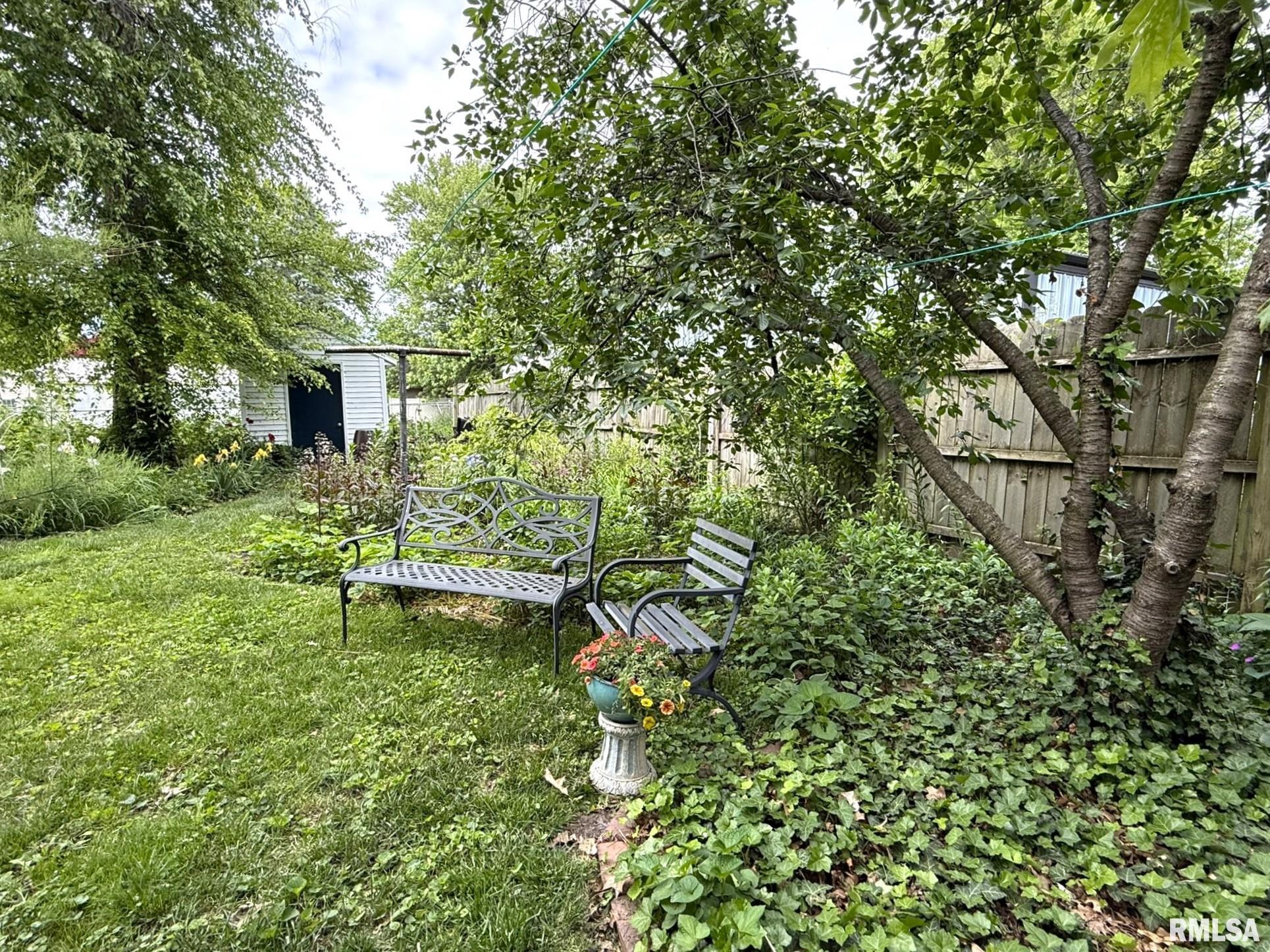 131 E Willard Street, Wataga, Illinois image 9