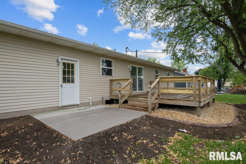 504 N 5th Place, Eldridge, Iowa image 34