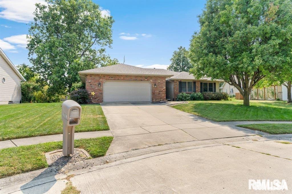 136 Lilac Lane, Chatham, Illinois image 3