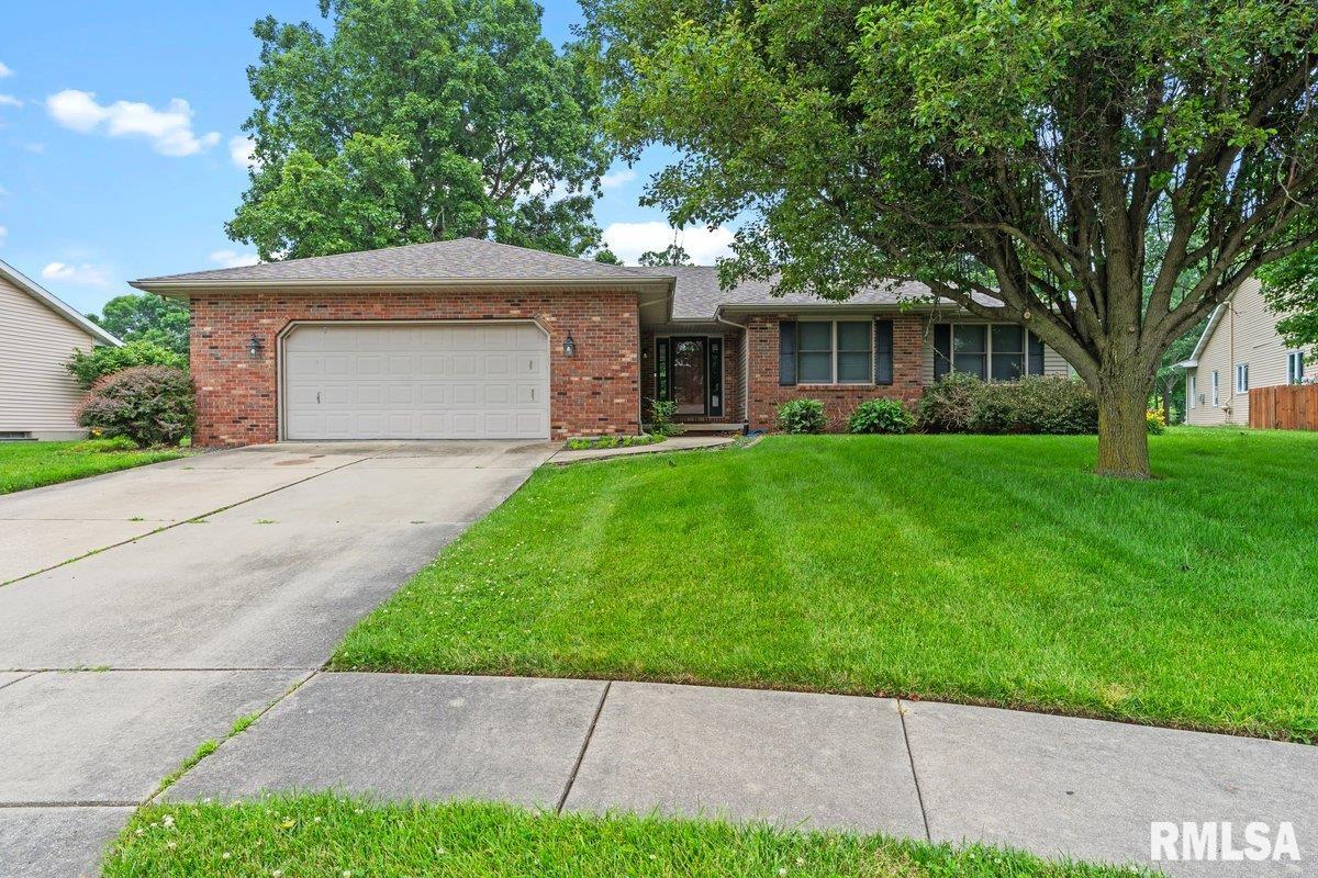 136 Lilac Lane, Chatham, Illinois image 5