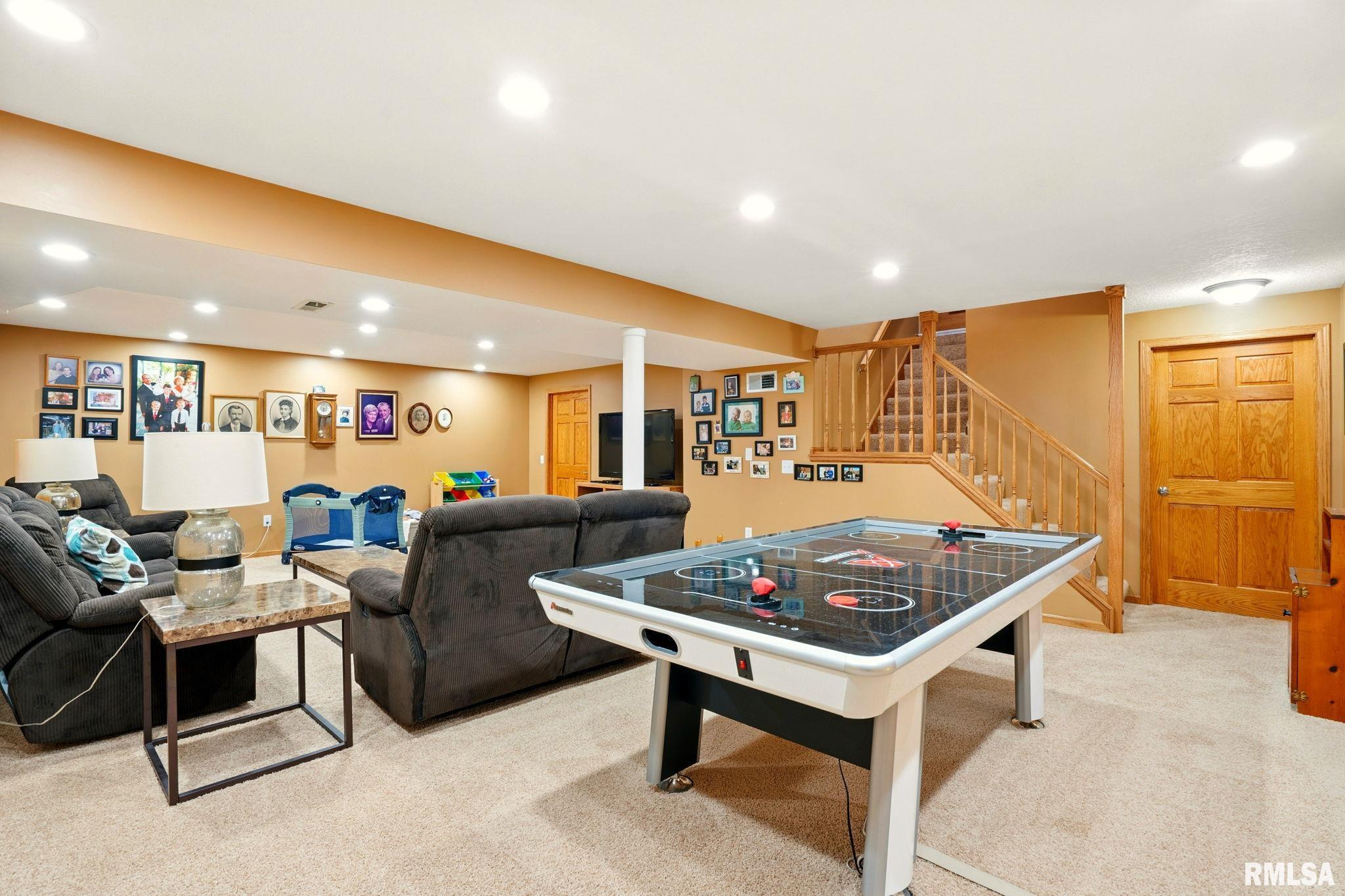 4513 Stone Haven Drive, Bettendorf, Iowa image 31