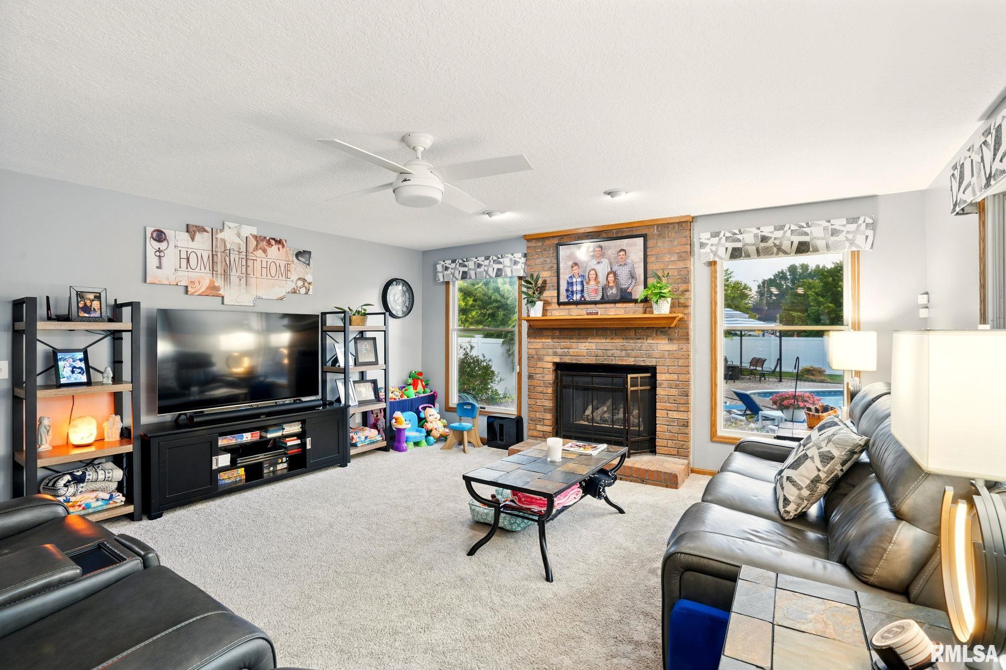 4513 Stone Haven Drive, Bettendorf, Iowa image 10