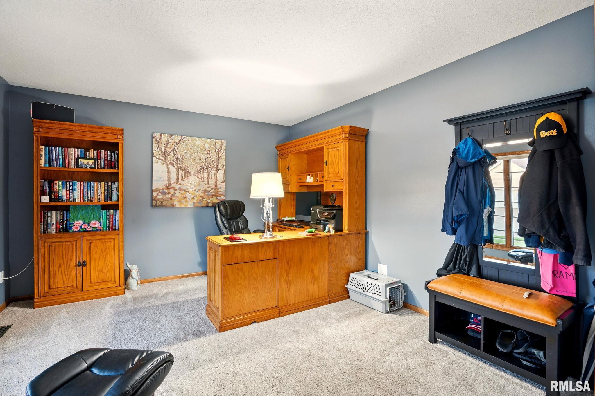 4513 Stone Haven Drive, Bettendorf, Iowa image 7