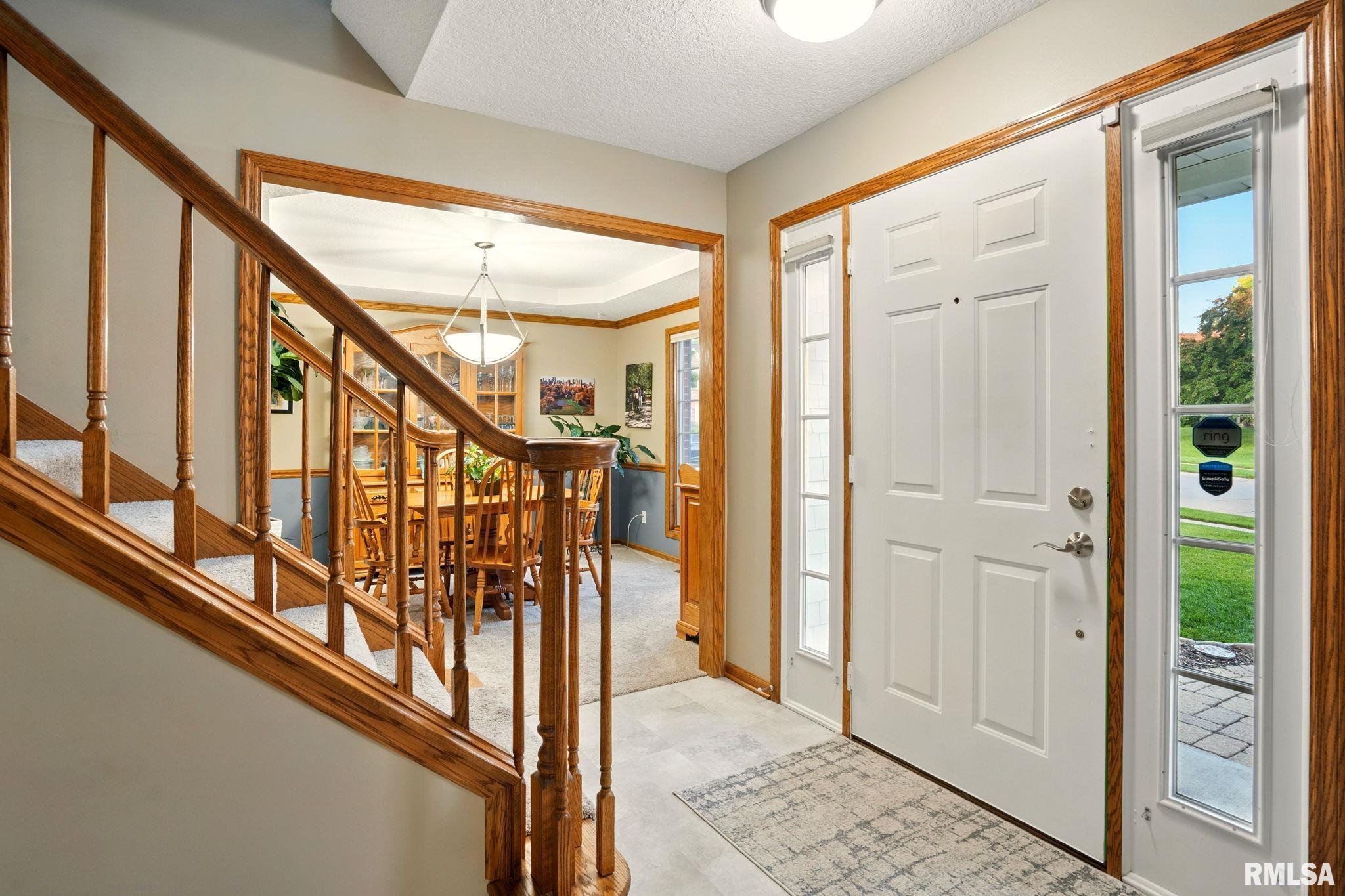 4513 Stone Haven Drive, Bettendorf, Iowa image 3
