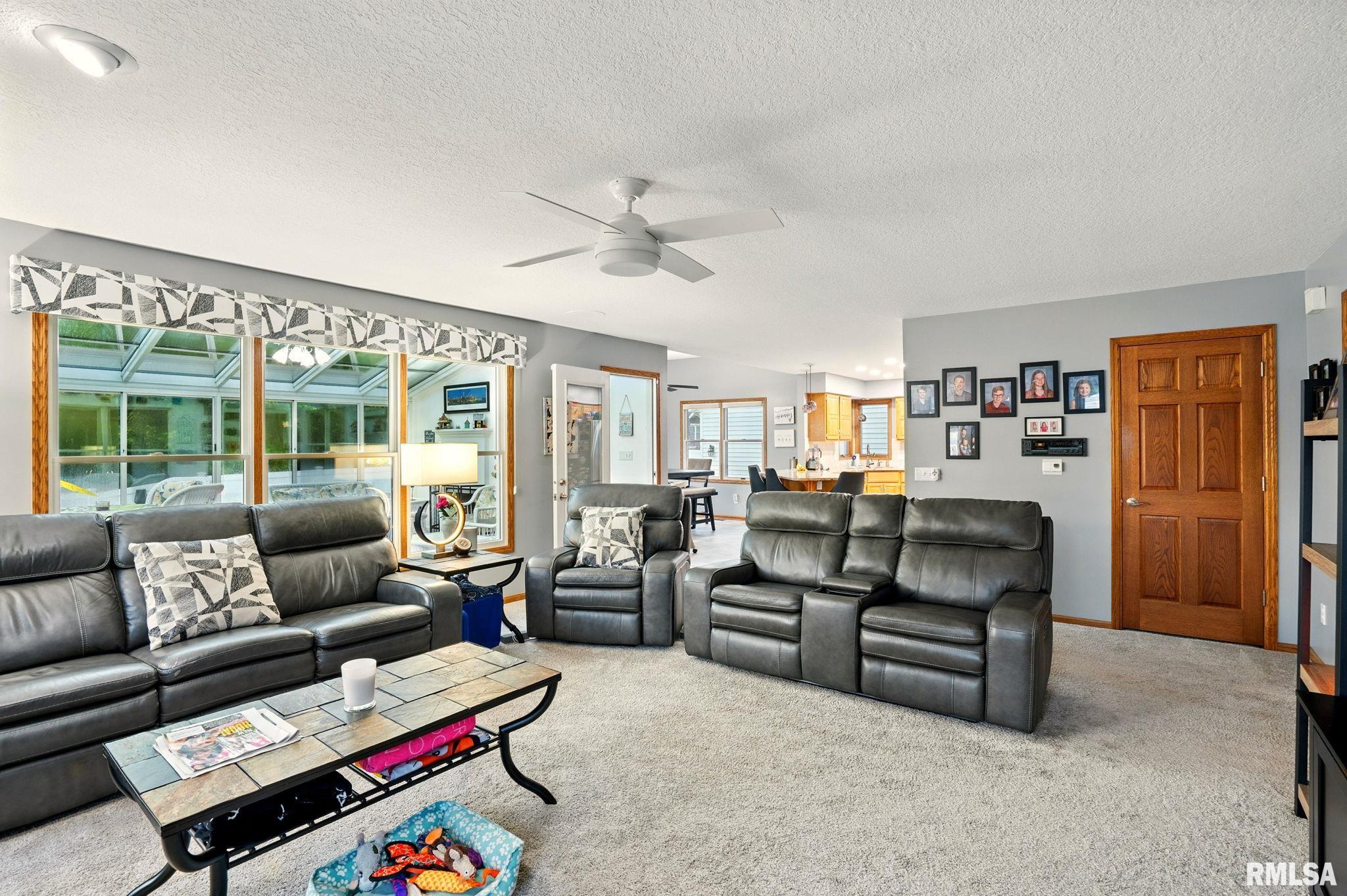 4513 Stone Haven Drive, Bettendorf, Iowa image 8