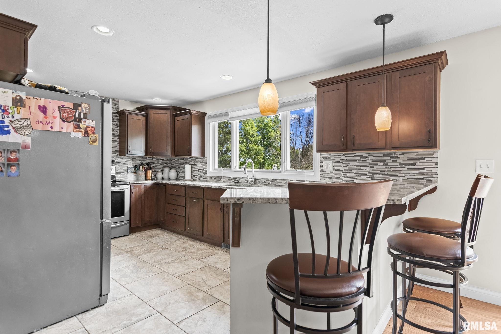 8472 Cardinal Hill Road, Rochester, Illinois image 13