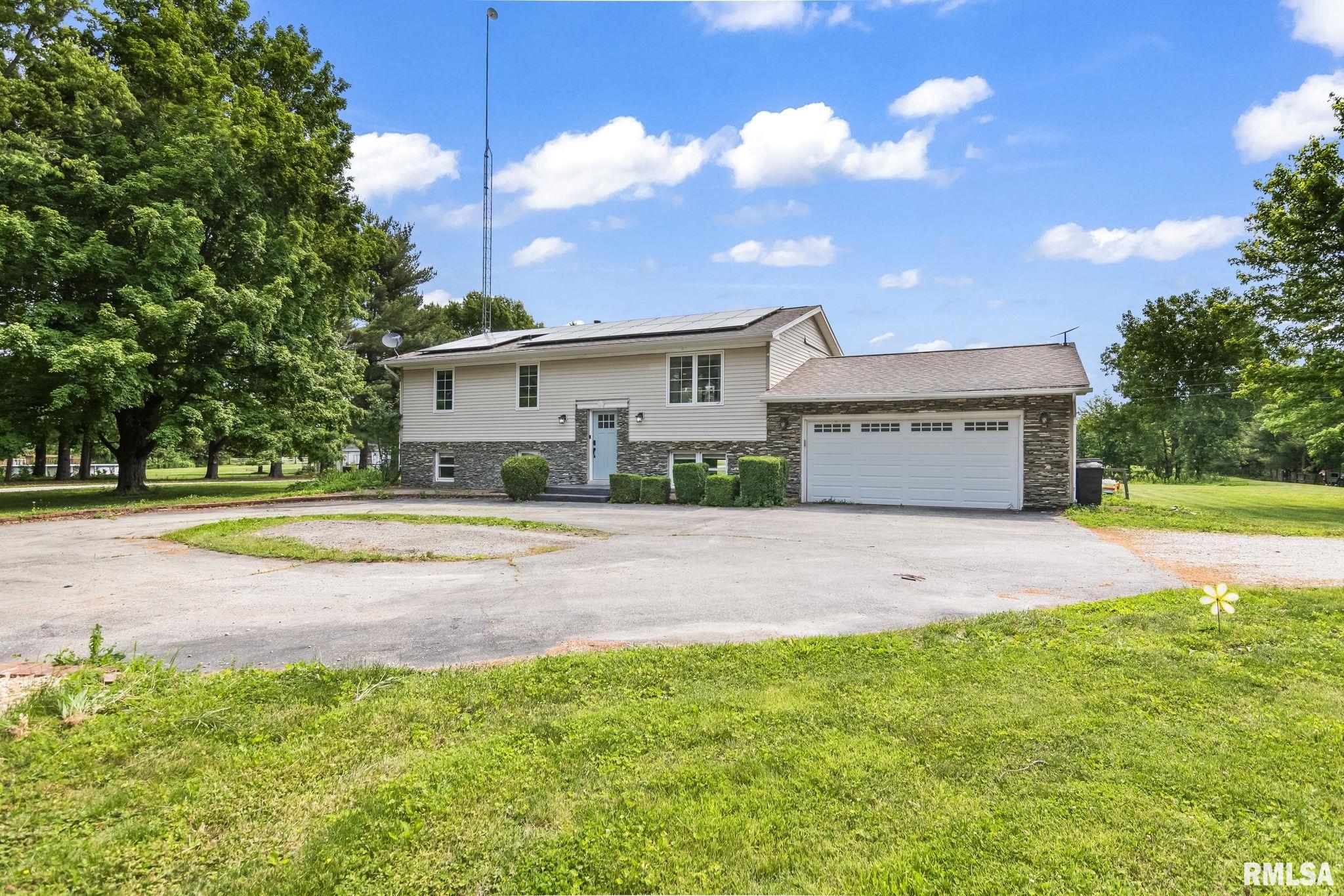 8472 Cardinal Hill Road, Rochester, Illinois image 2