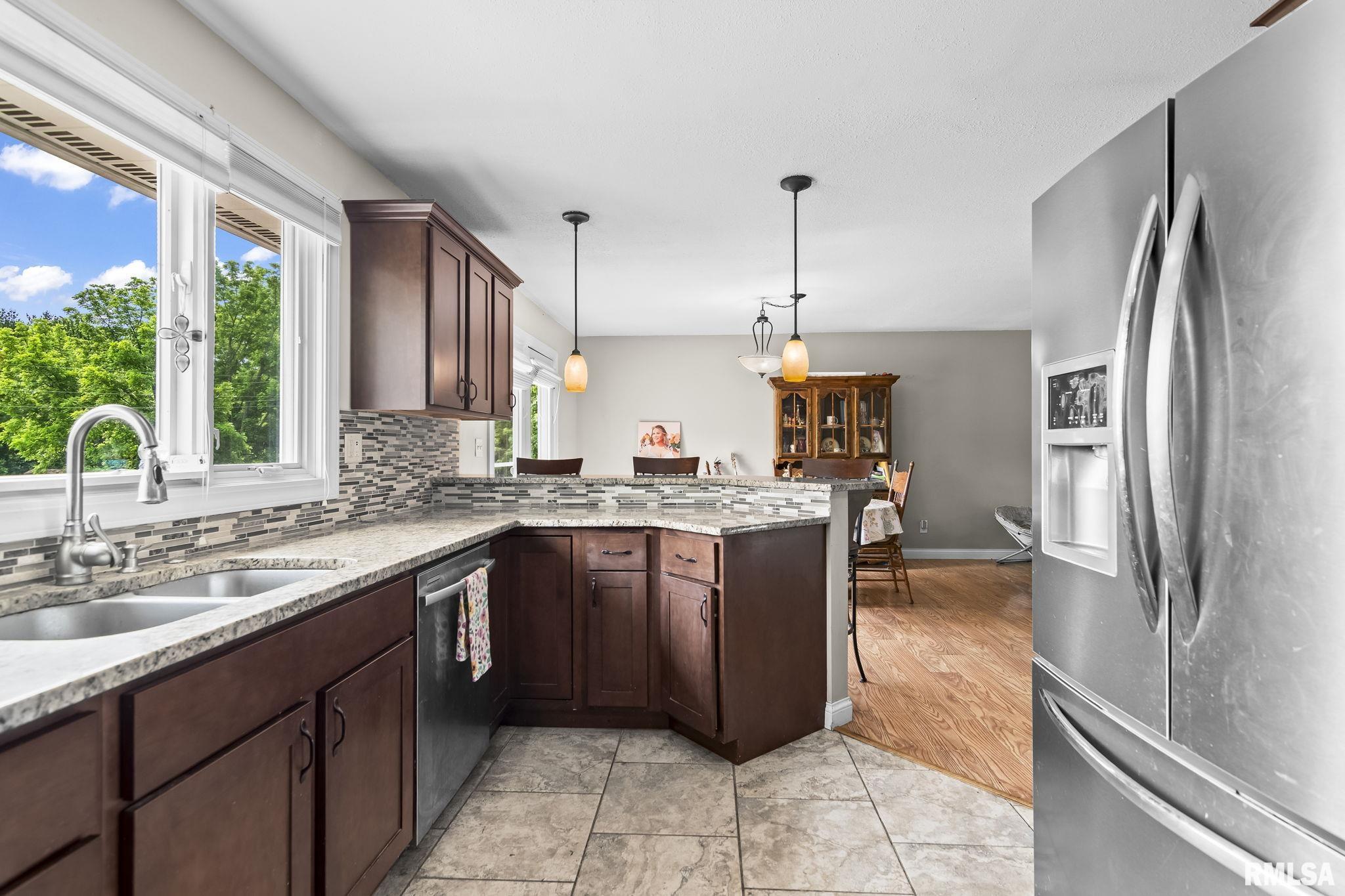 8472 Cardinal Hill Road, Rochester, Illinois image 12