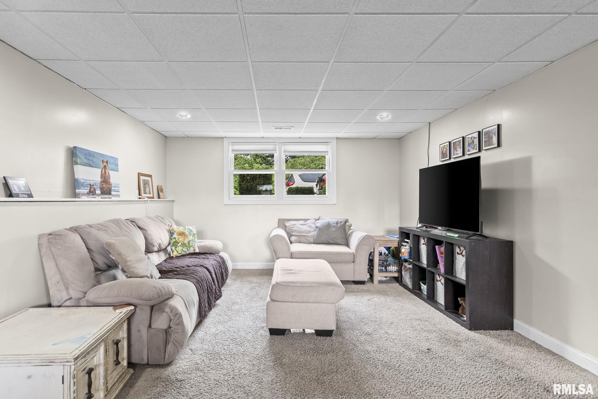 8472 Cardinal Hill Road, Rochester, Illinois image 24