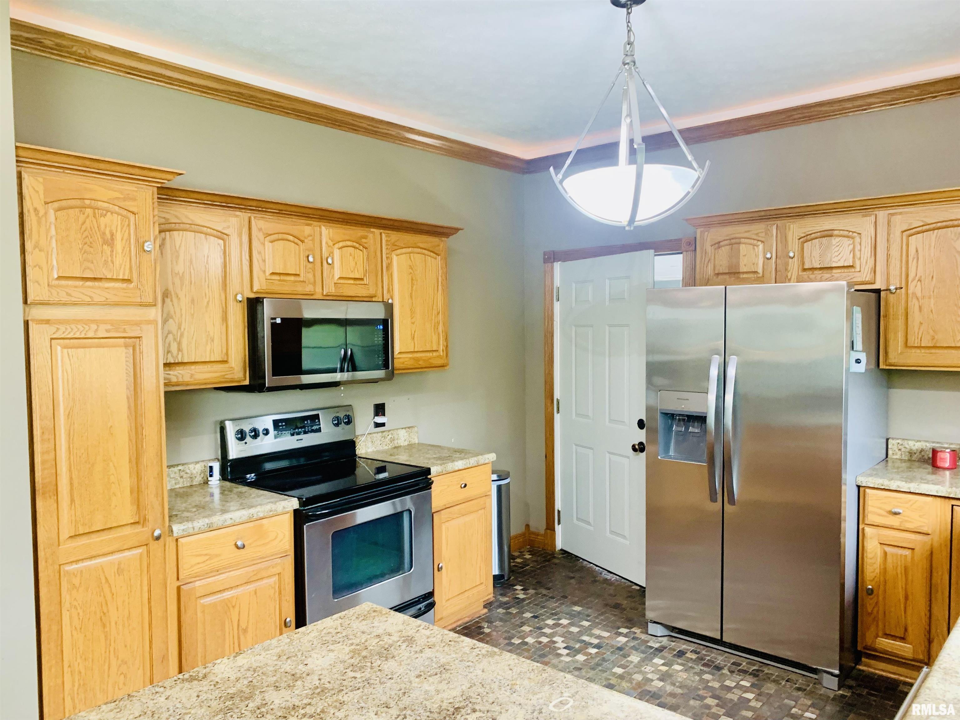 1301 N State Street, Marion, Illinois image 3