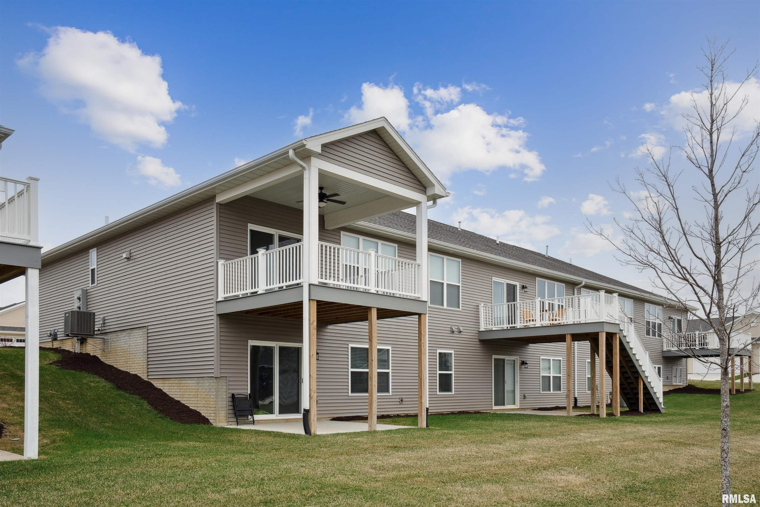 5691 Red Fox Road, Bettendorf, Iowa image 33
