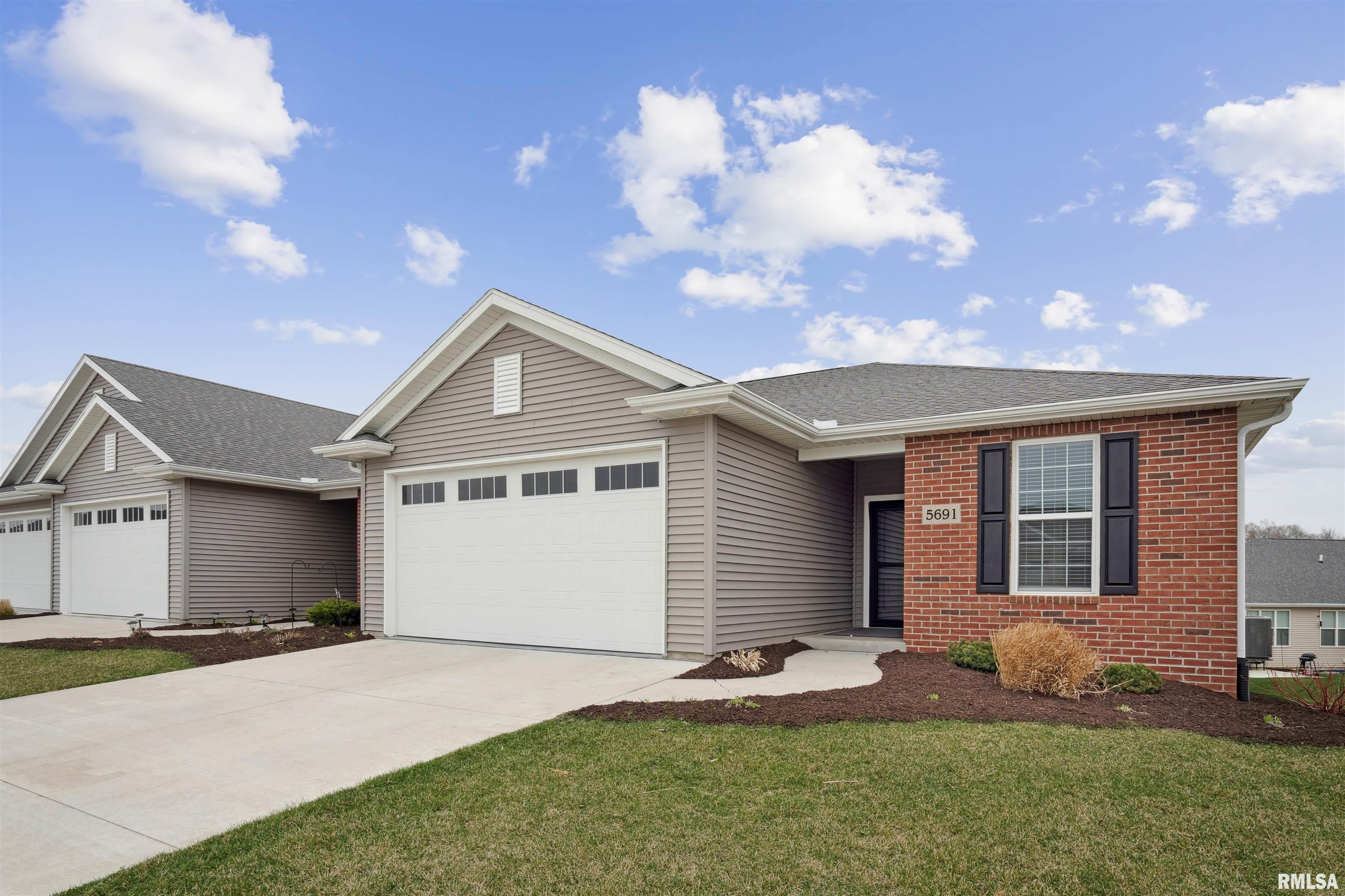 5691 Red Fox Road, Bettendorf, Iowa image 32