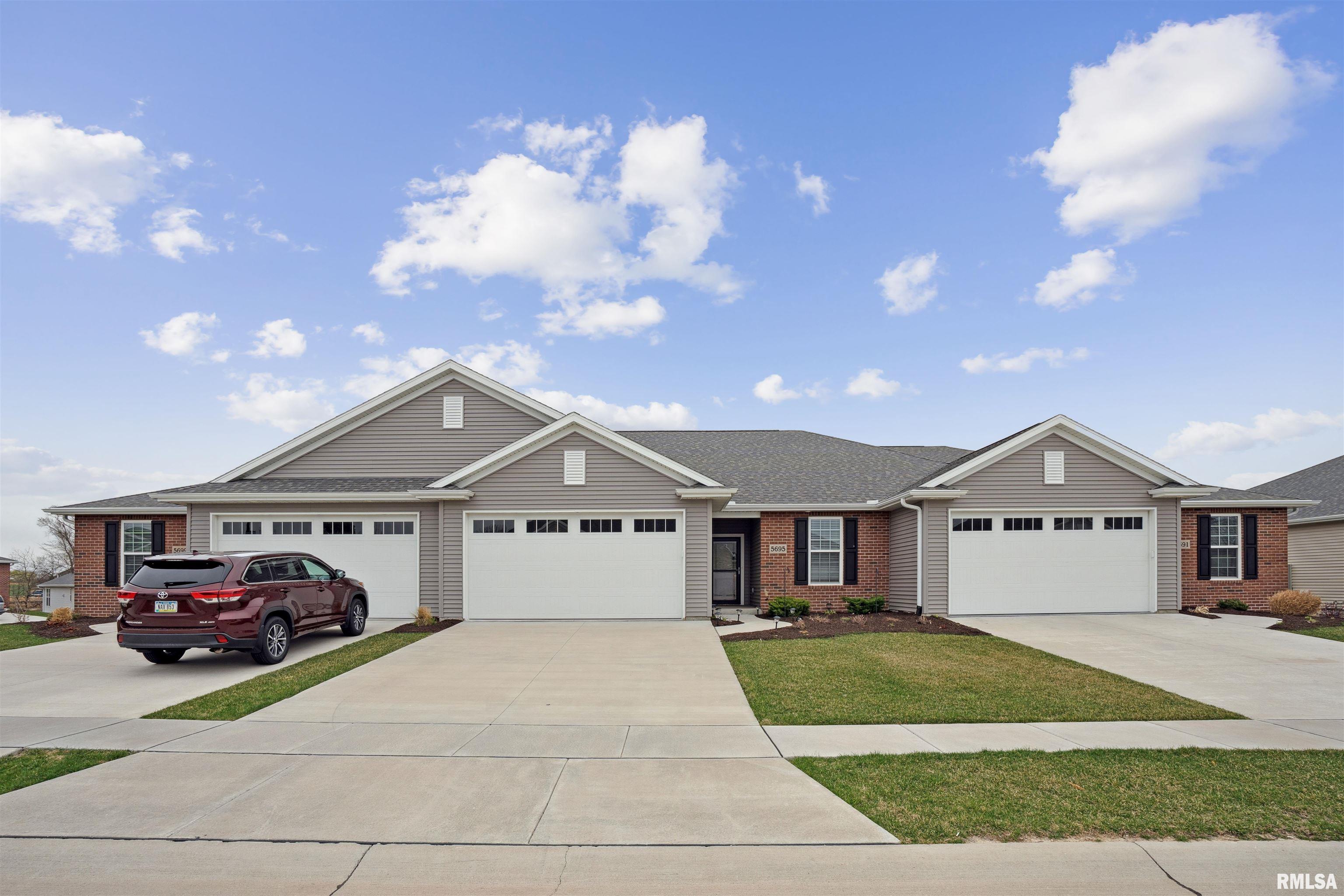 5691 Red Fox Road, Bettendorf, Iowa image 31
