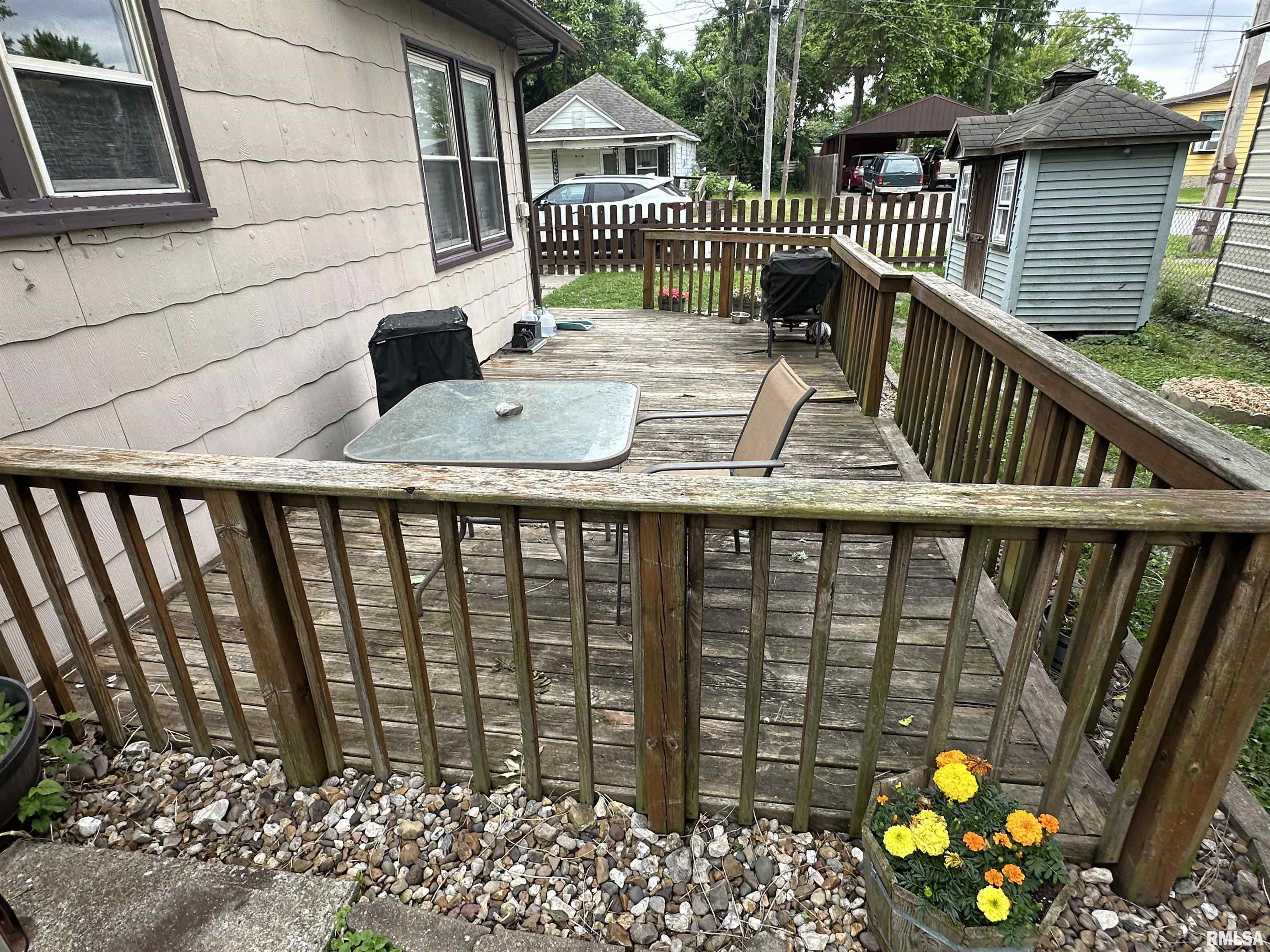 205 N Election Street, Benton, Illinois image 16