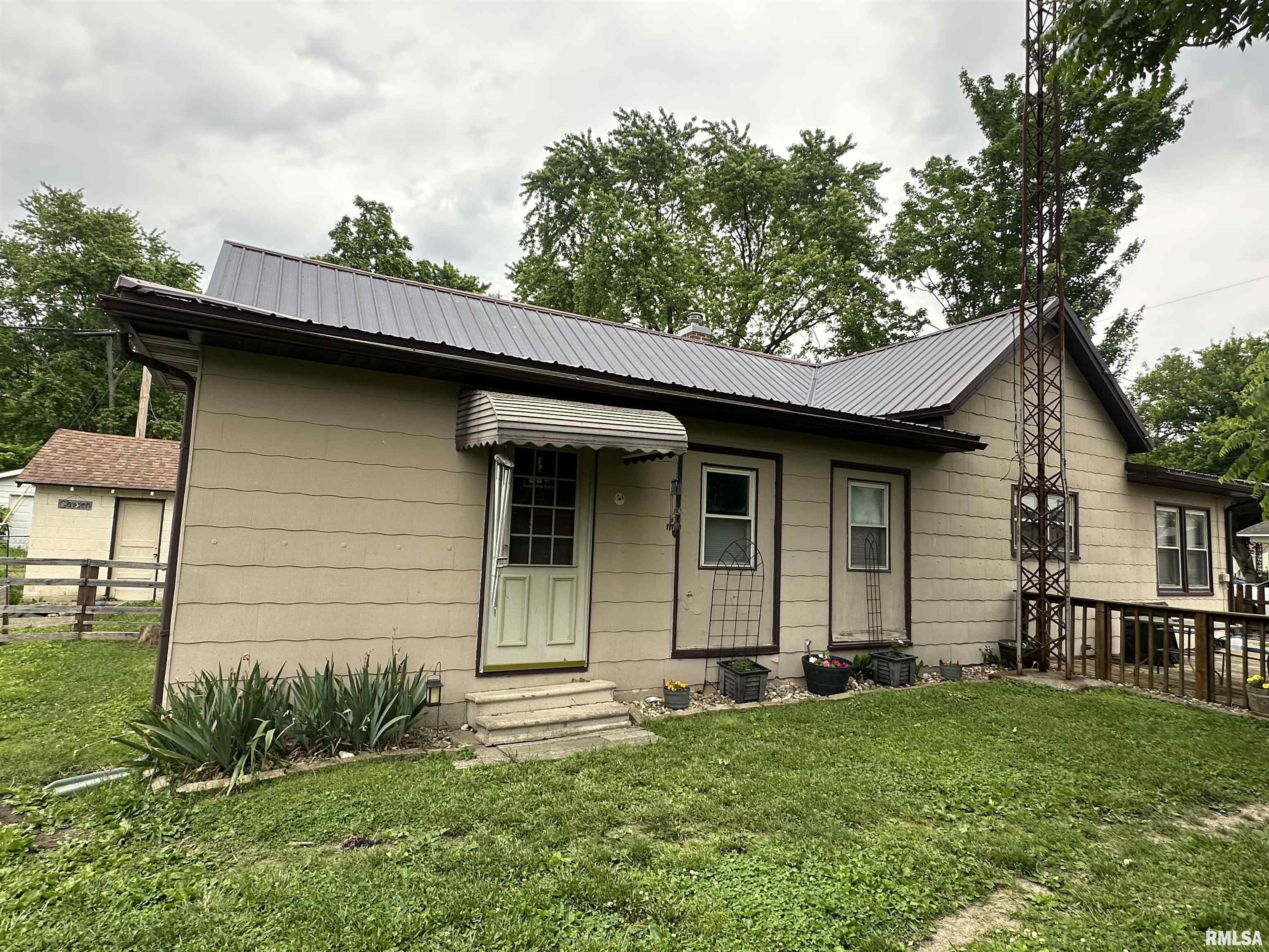 205 N Election Street, Benton, Illinois image 15