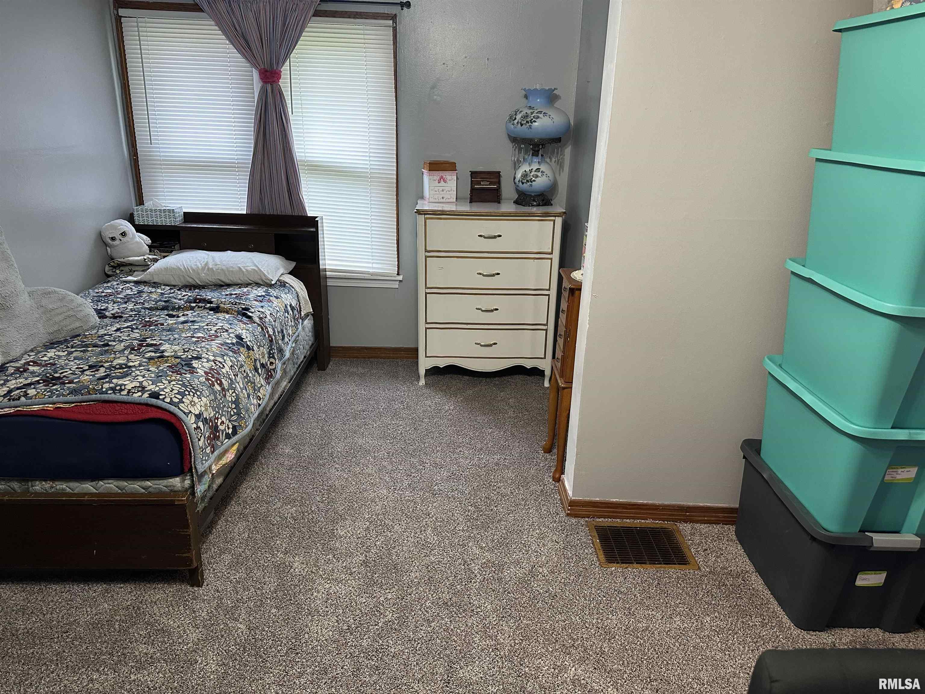 205 N Election Street, Benton, Illinois image 37