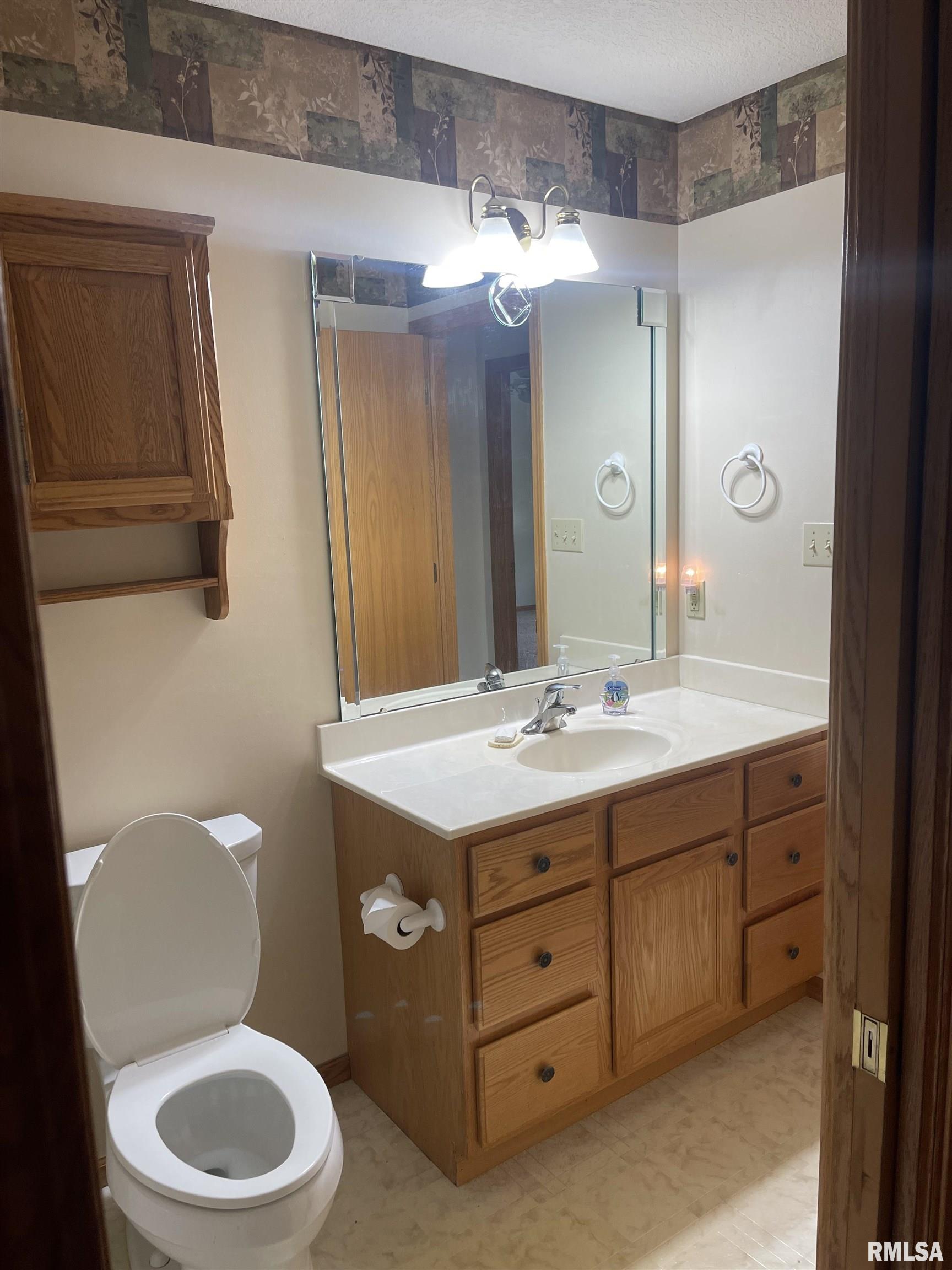 1107 16th Street Court, Silvis, Illinois image 10