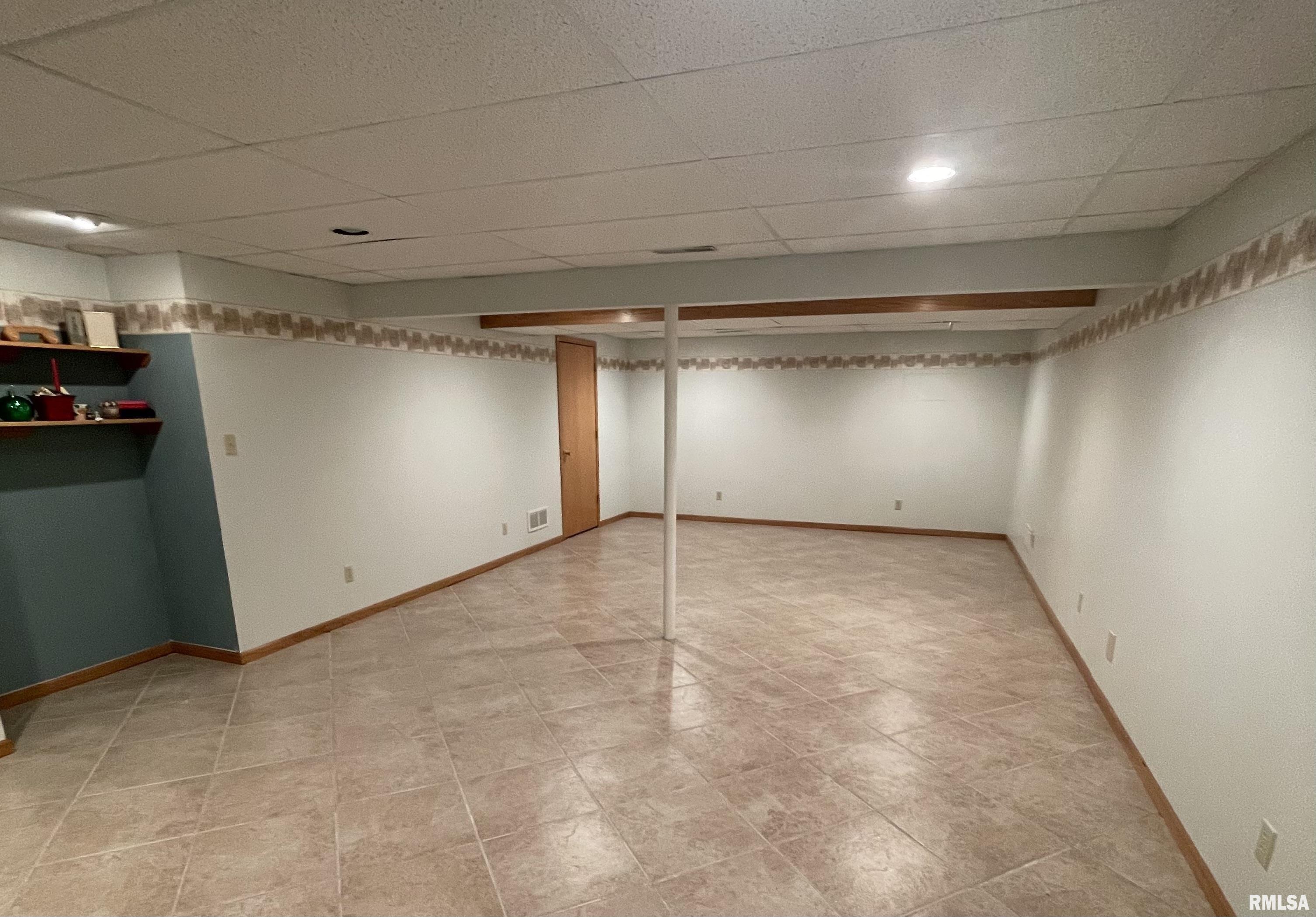 1107 16th Street Court, Silvis, Illinois image 25