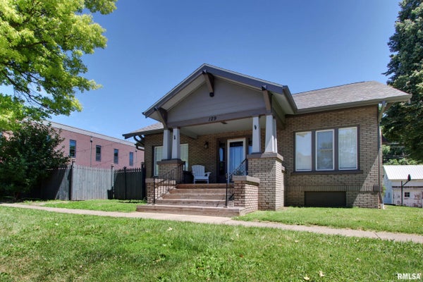 129 E MAIN ST, MT STERLING, IL 62353 - Image b0abaedd35bc0a7b4a69e04b549539c8/1143083874
