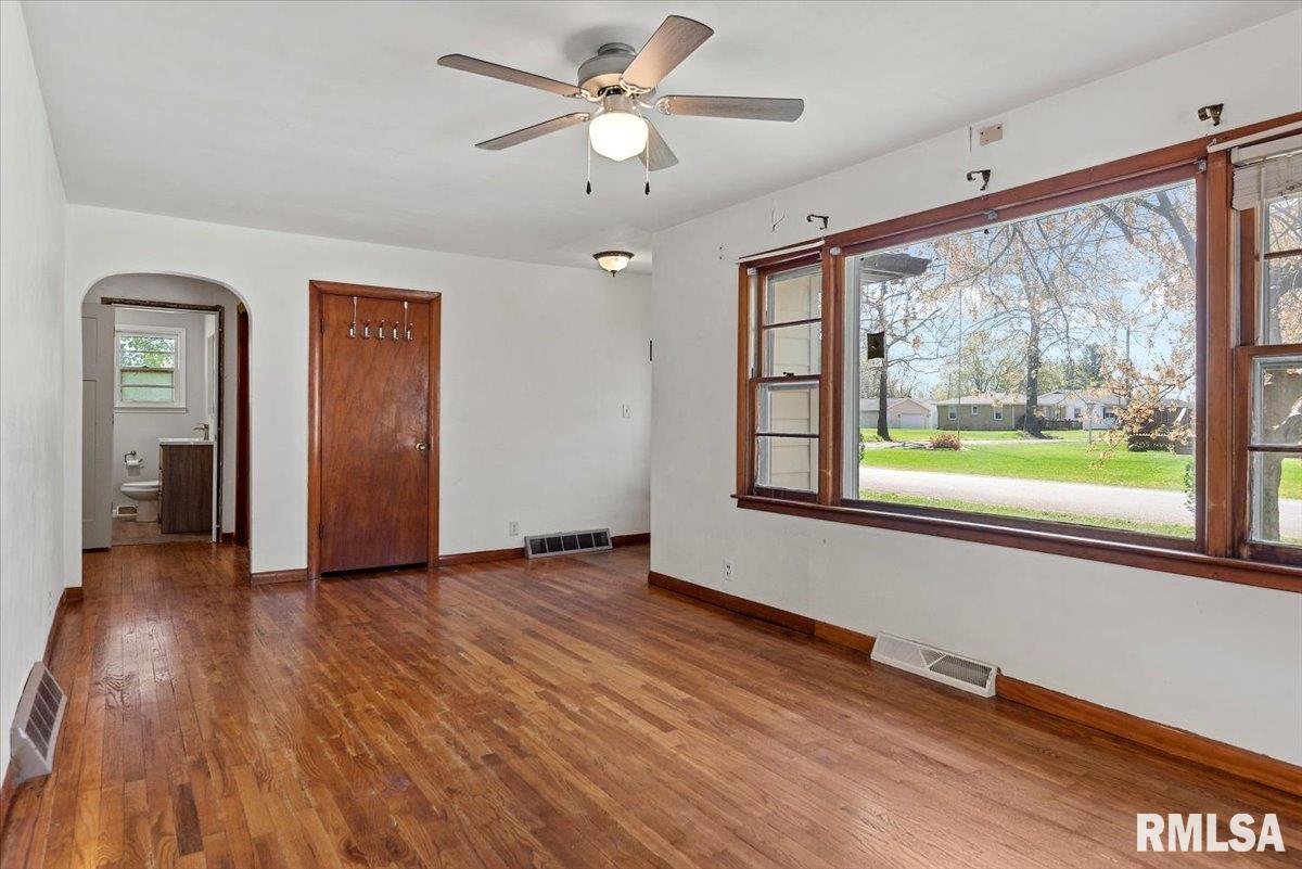 501 Star Avenue, Springfield, Illinois image 12