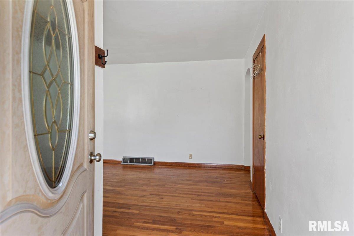 501 Star Avenue, Springfield, Illinois image 10