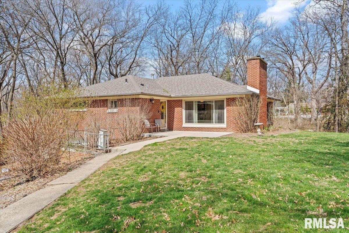61 W Hazel Dell Lane, Springfield, Illinois image 3