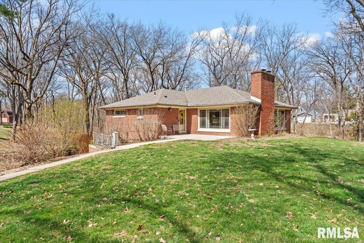 61 W Hazel Dell Lane, Springfield, Illinois image 2