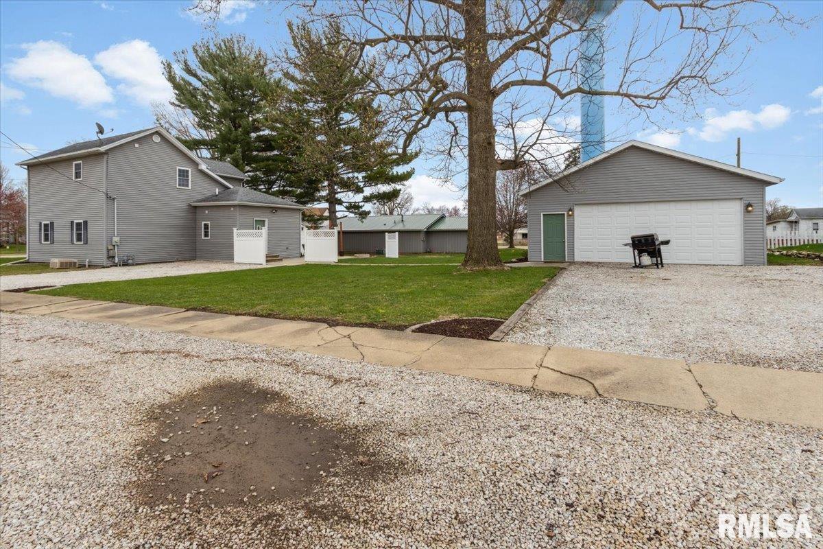 307 N Jefferson Street, Washburn, Illinois image 6