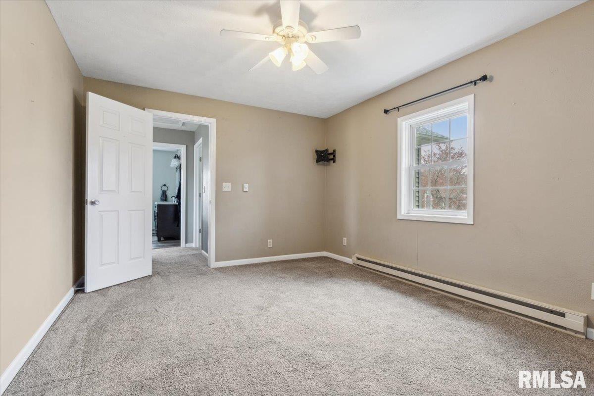 307 N Jefferson Street, Washburn, Illinois image 30