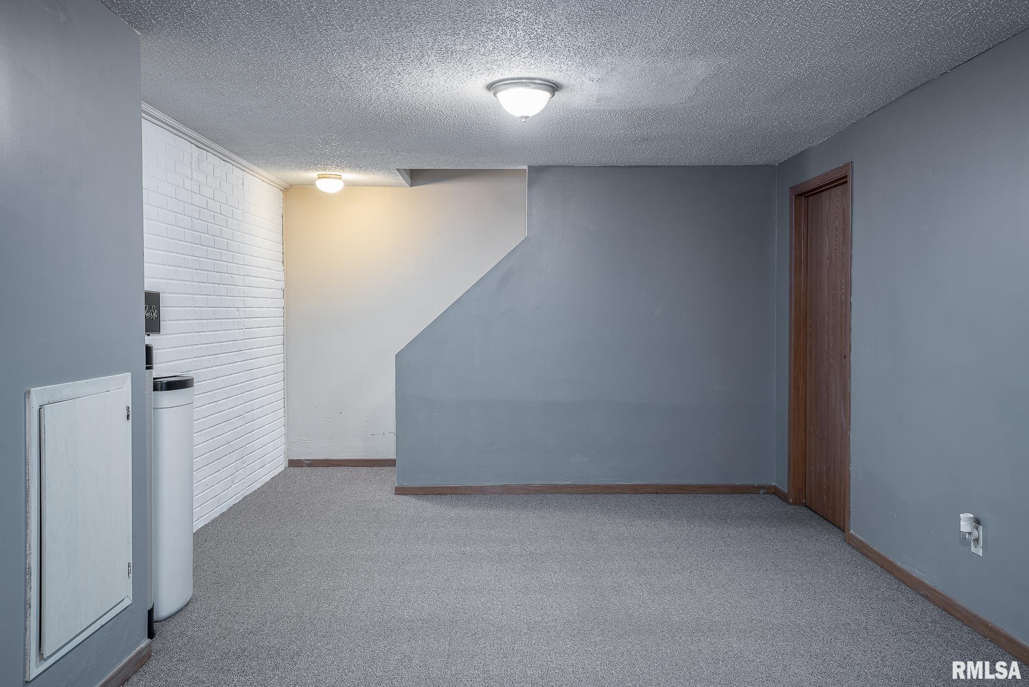1165 Utica Ridge Court, Bettendorf, Iowa image 20
