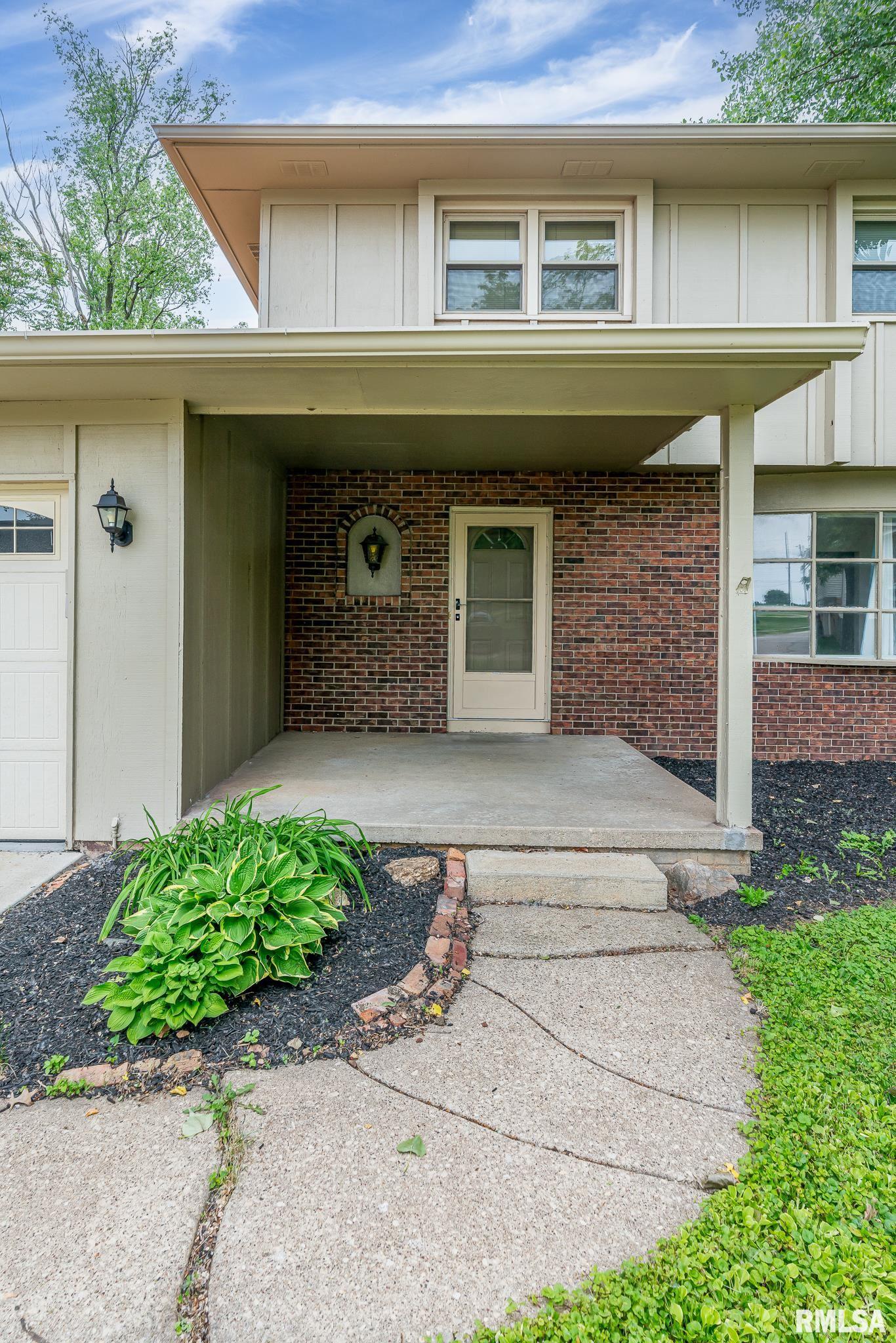 1165 Utica Ridge Court, Bettendorf, Iowa image 2