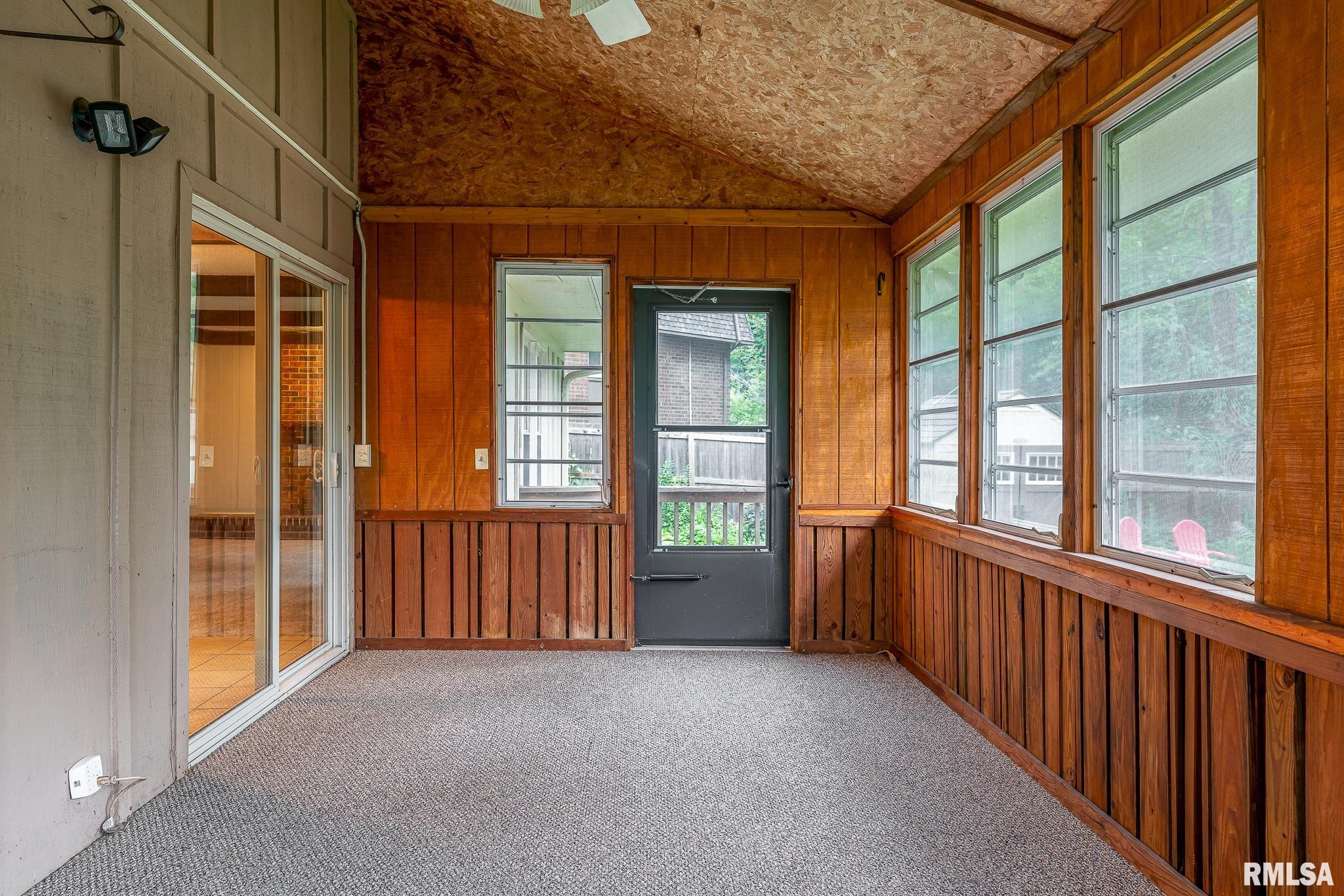 1165 Utica Ridge Court, Bettendorf, Iowa image 13