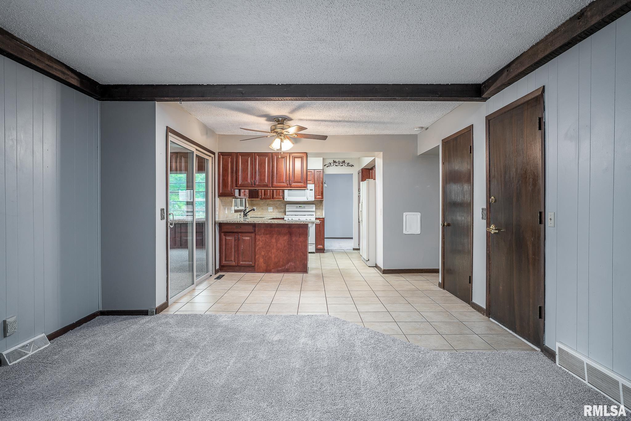 1165 Utica Ridge Court, Bettendorf, Iowa image 10