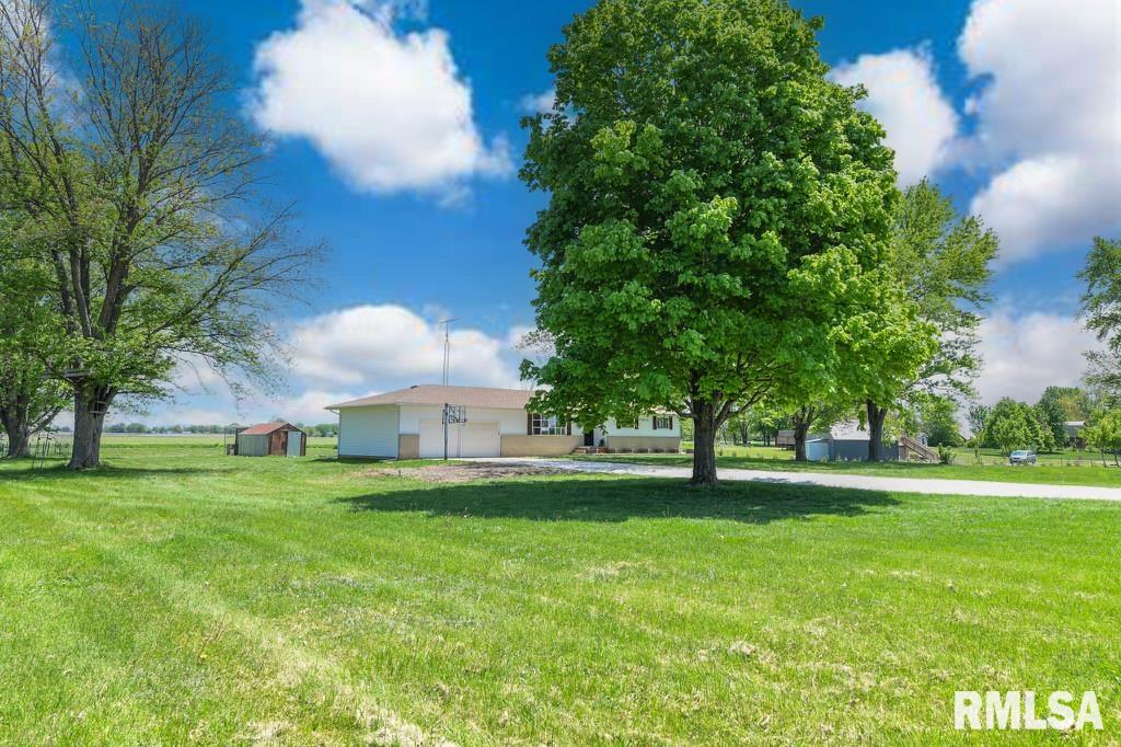 8810 S Coats Road, Glasford, Illinois image 3