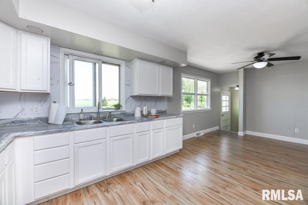 8810 S Coats Road, Glasford, Illinois image 13